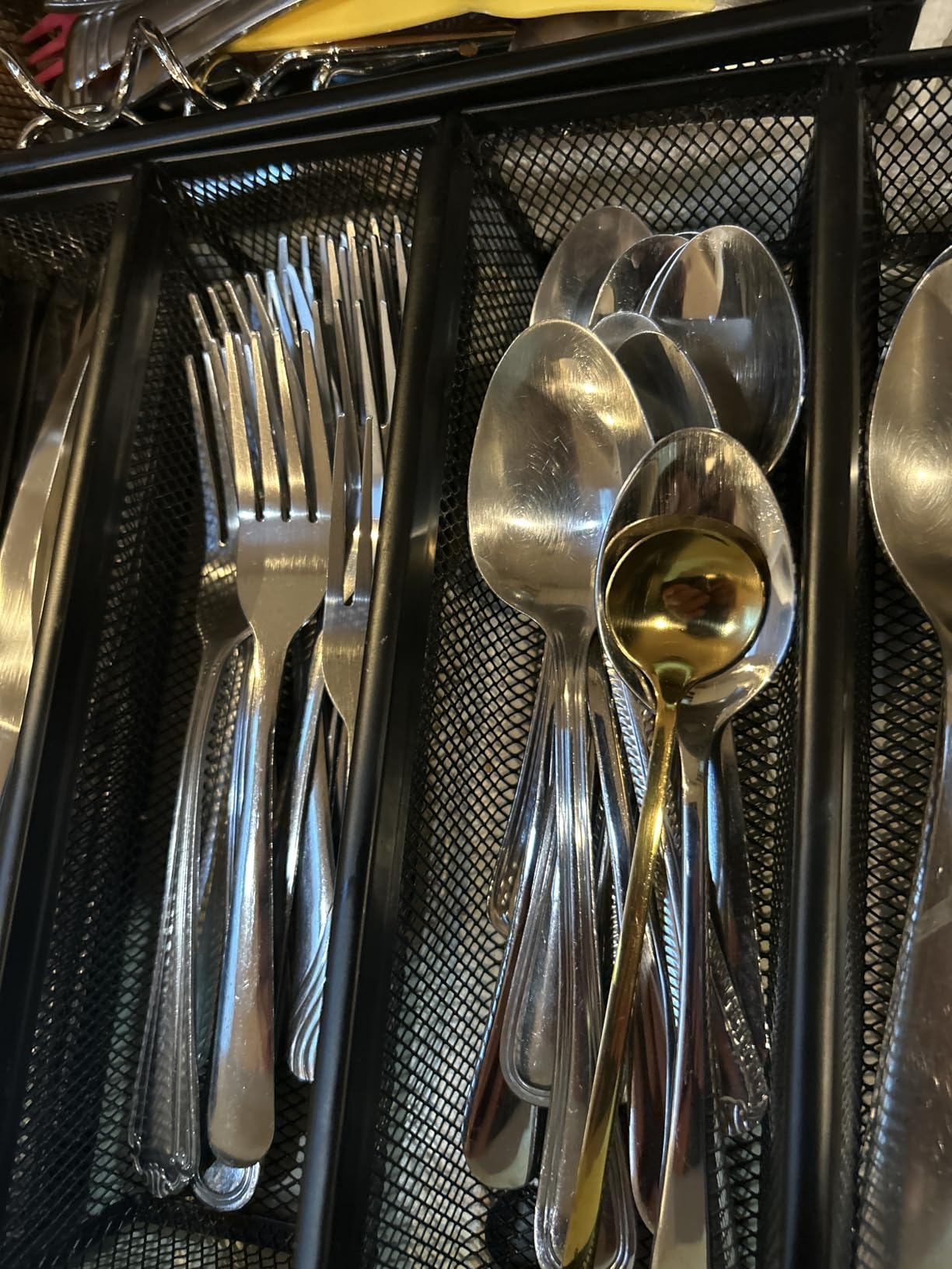 Smgmg Silverware Drawer Organizer, Silverware Organizer for Drawer, 6 Pack Utensil Organizer for Kitchen Drawers, Kitchen Drawer Organizer for Large Utensils with Interlocking Arm (9.6 * 3 * 2 inch) customer photo 2