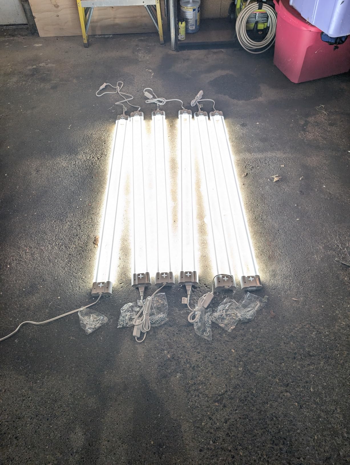 Sunco 6 Pack LED Shop Lights 4FT, Plug in Linkable, White, 40W=150W, 5000K Daylight, 4500LM, Frosted Lens, Pull Chain, Hanging/Surface Mount, 48 Inch Utility Light Fixture for Garage, Workshop customer photo 2