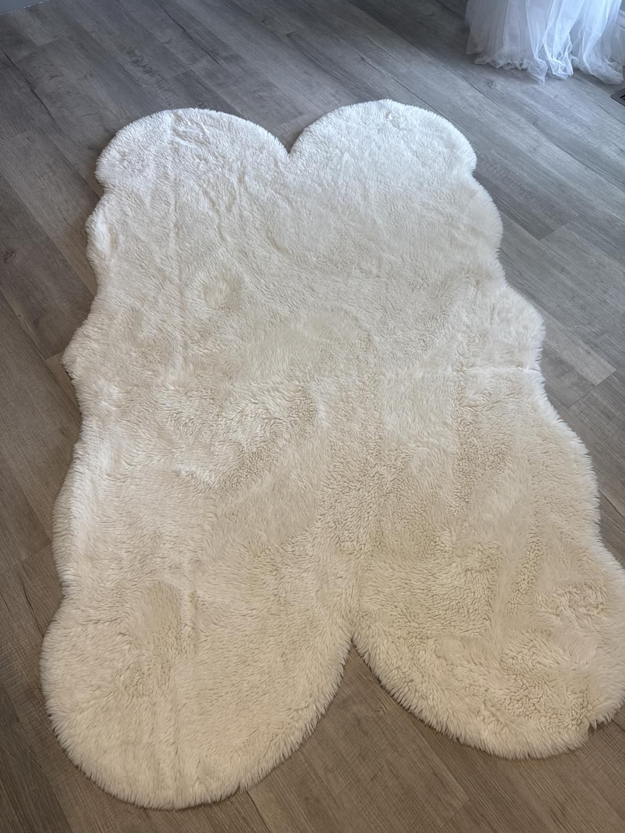 Ghouse Soft Faux Sheepskin Fur Rug 2x4 Black Fluffy Bedside Rugs Plush Rug Shag Nursery Carpet Area Rugs for Living Room Bedroom Playing Room Decor customer photo 2