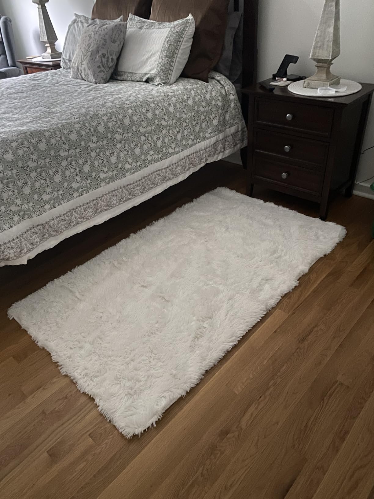 LOCHAS 4x6 Area Rugs Fluffy Living Room Carpets for Kids Bedroom, White | Ultra Soft Indoor Modern Shaggy Rug for Dorm Nursery Boys Girls Home Decor customer photo 2