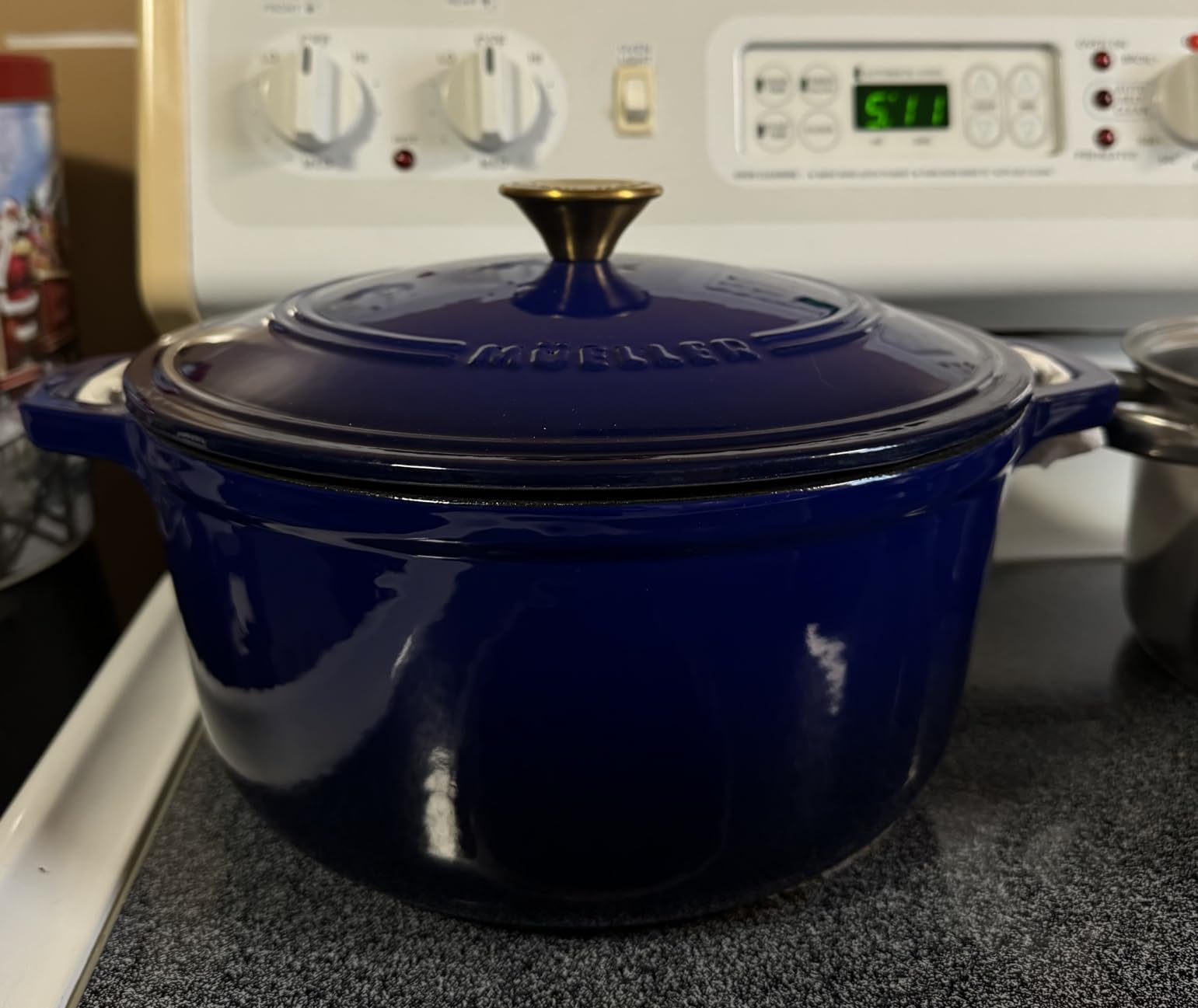 Mueller DuraCast 6 Quart Enameled Cast Iron Dutch Oven Pot with Lid, Sourdough Bread Baking, PFOA-Free, 500F Oven Safe - All Cooktops incl. Induction, Braising & Slow Cooking, Emerald customer photo 2