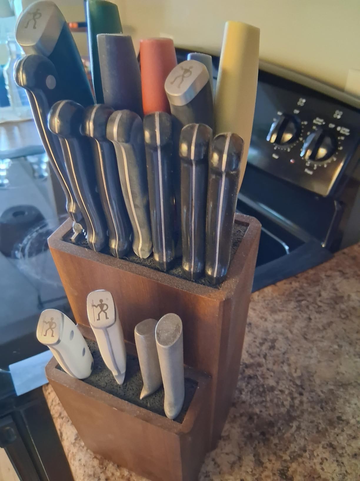 Universal Knife Block without Knives, Acacia Wood Knife Holder/Knife Organizer with Removable Plastic Bristles for Kitchen Counter Knife Storage Rack customer photo 2