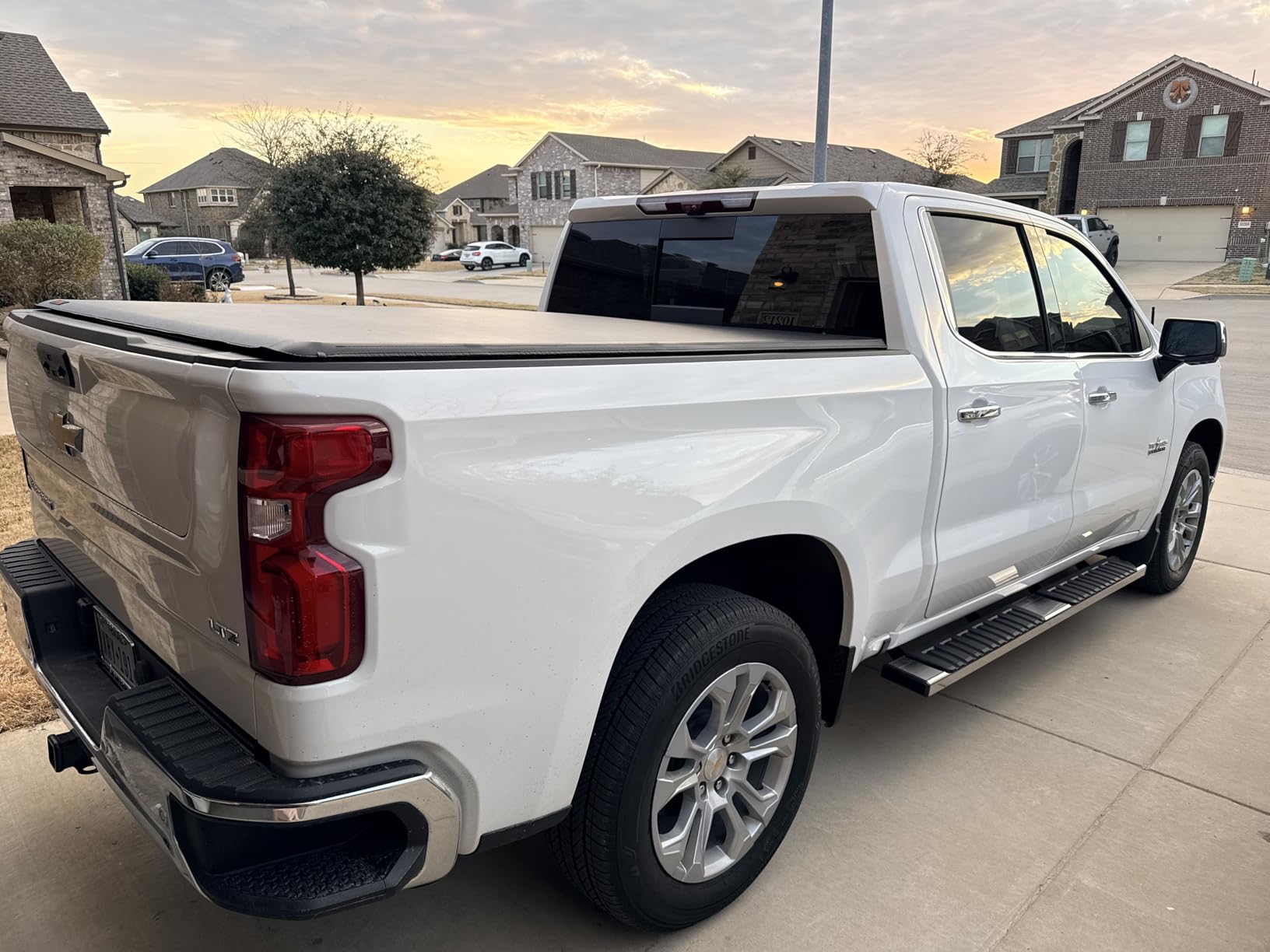 Rough Country Soft Roll Up Tonneau Cover for Chevy Silverado 1500 & GMC Sierra 1500 (2019-2026) - Marine-Grade Vinyl, No-Drill Install, Fits 5'10