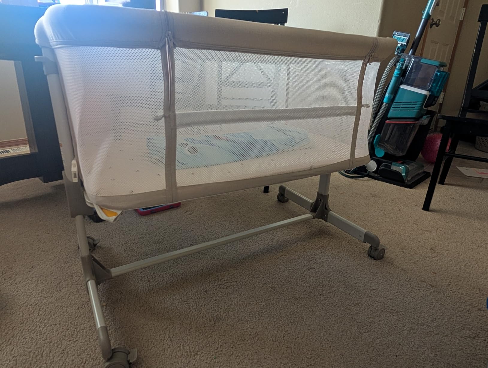 Fodoss Baby Bassinets Bedside Sleeper - All Mesh Bedside Bassinet with Wheels, 7 Height Adjustable Baby Bassinet for Infants, Beige | 7 Height Adjustable Baby Bassinet for Infants customer photo 1