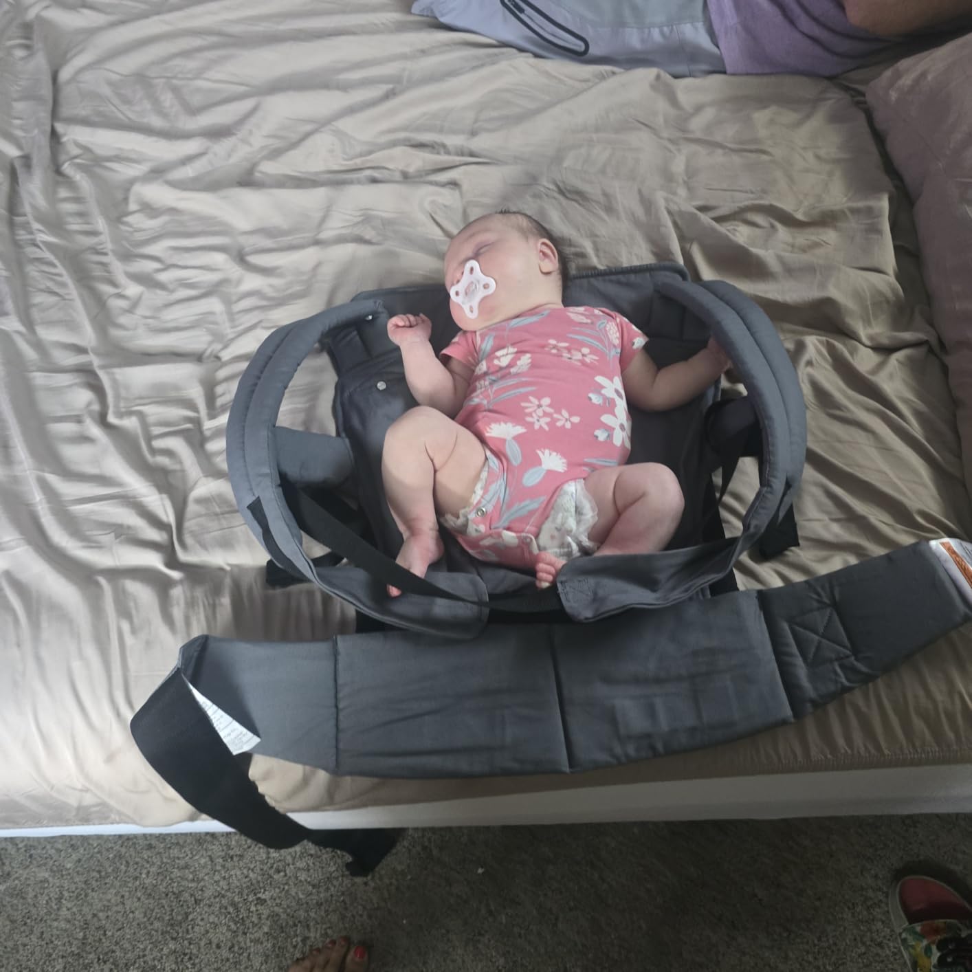 Momcozy Baby Carrier - Ergonomic, Cozy and Lightweight Carrier for 7-45lbs | Effortless to Put On, Ideal for Hands-Free Parenting, Enhanced Lumbar Support, Purehug for Infant to Toddler, Black customer photo 1