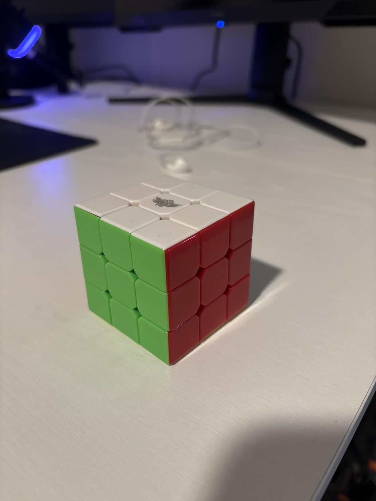 D-FantiX Magnetic Speed Cube 3x3x3, Professional Stickerless Smooth Magic Cube with Magnets, Adult Brain Teaser Fidget Toys, Birthday Gifts for Kids 5-8-12, Teen Travel Activity Toy for Boys Girls customer photo 2