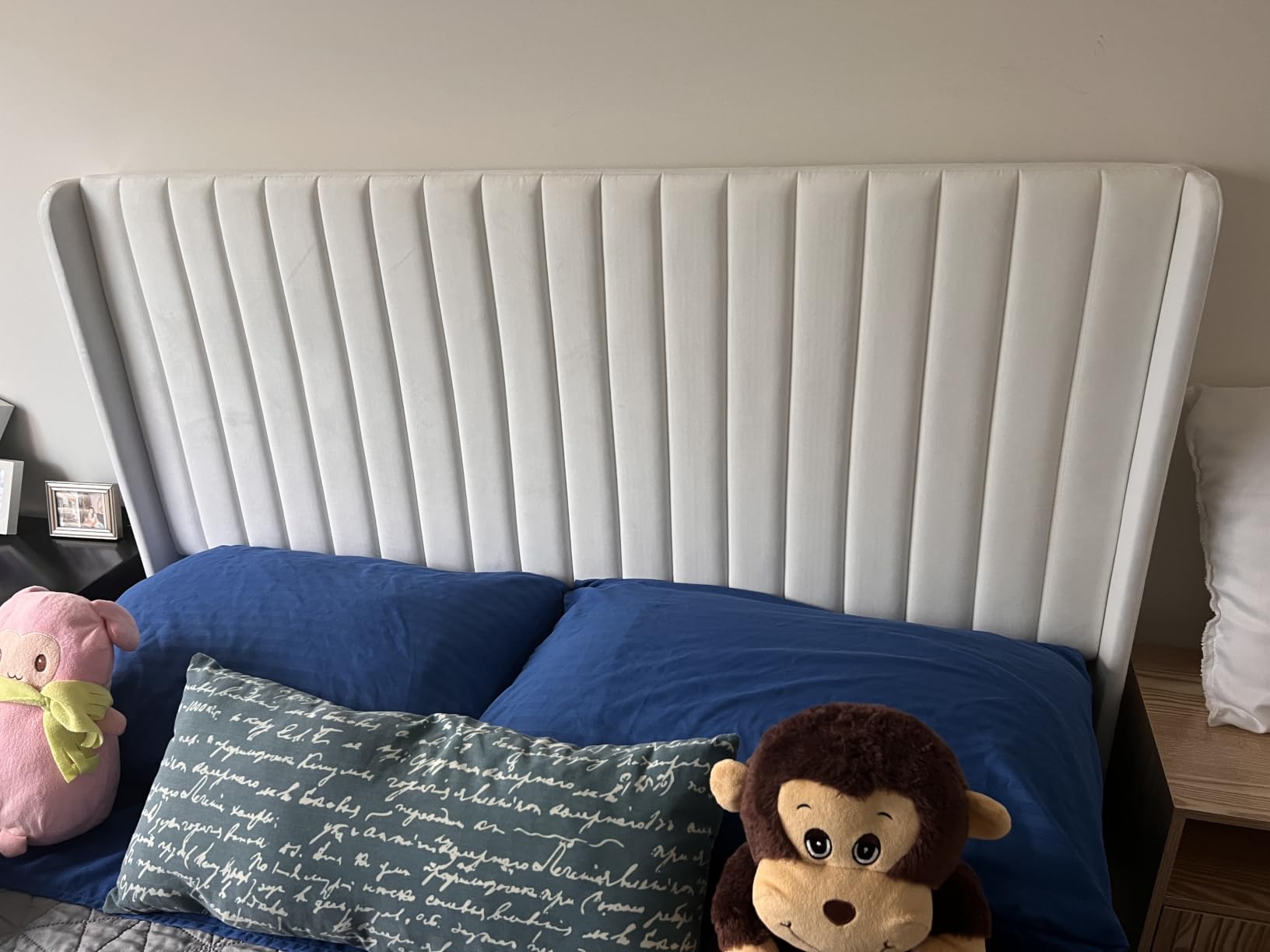 SHA CERLIN Queen Size Velvet Bed Frame with Vertical Channel Tufted Wingback Headboard, Upholstered Platform Bed with Wood Slats, No Box Spring Needed, Easy Assembly, White customer photo 1