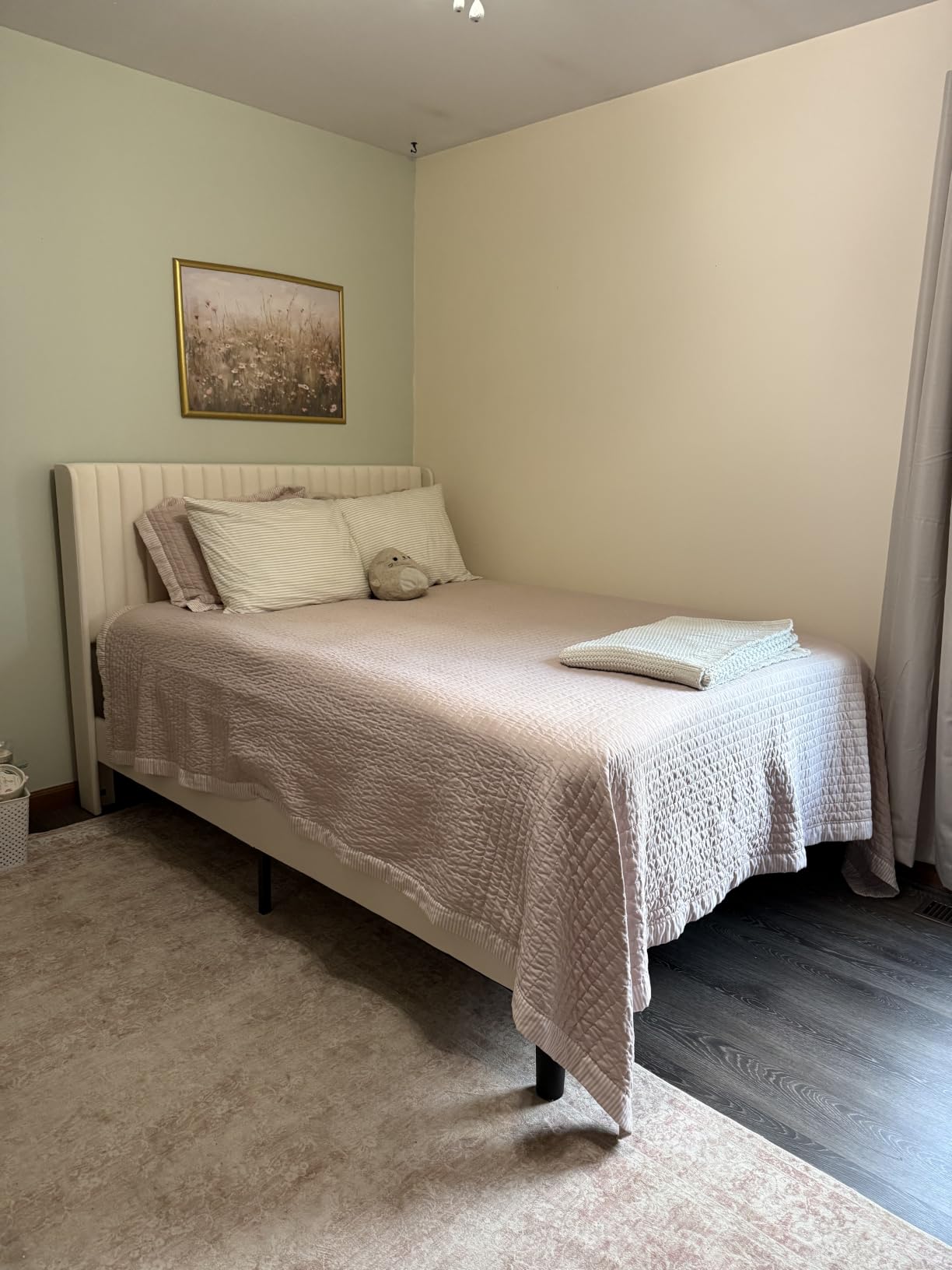 SHA CERLIN Queen Size Velvet Bed Frame with Vertical Channel Tufted Wingback Headboard, Upholstered Platform Bed with Wood Slats, No Box Spring Needed, Easy Assembly, White customer photo 2