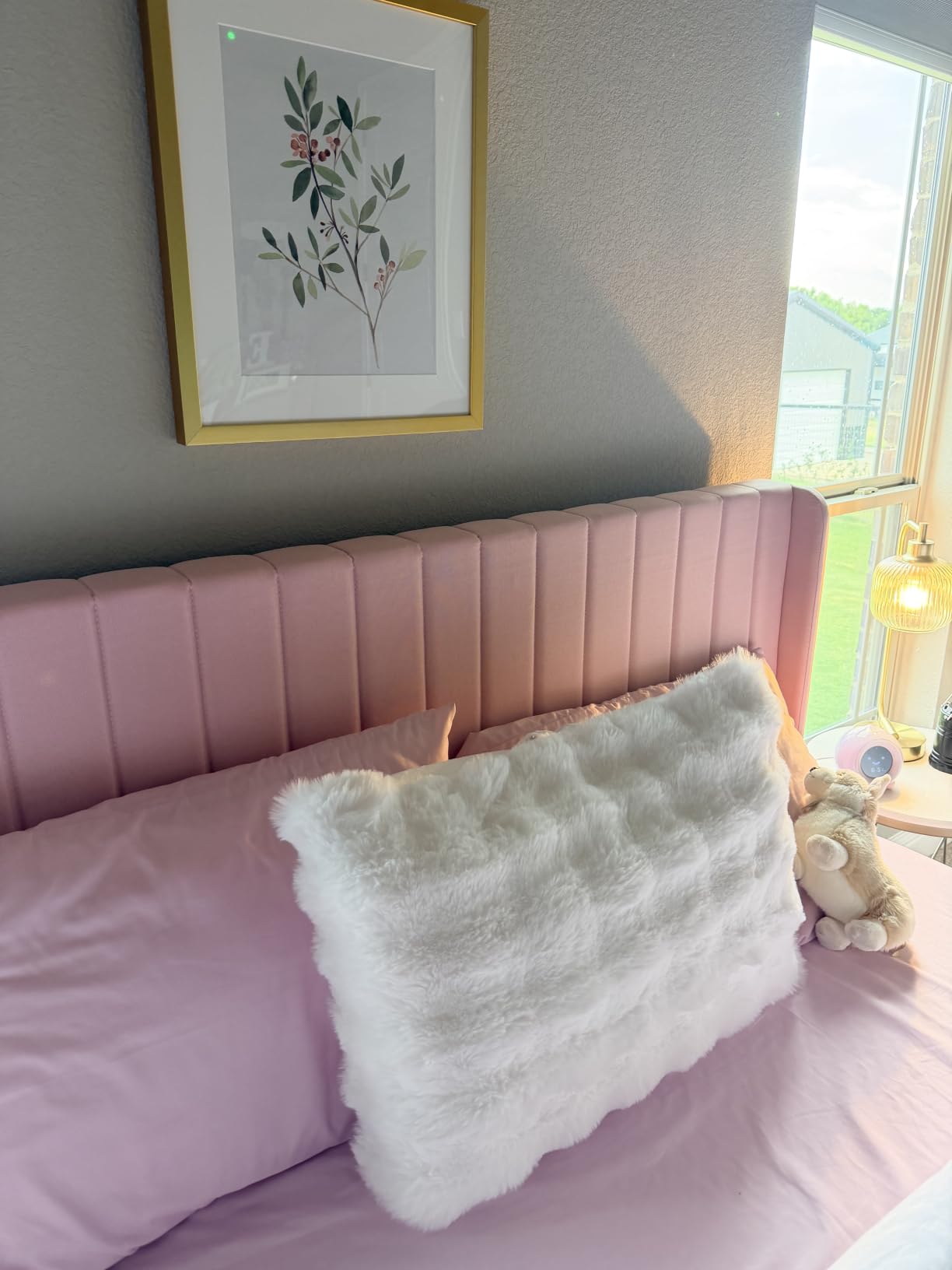 Yaheetech Queen Bed Frame Upholstered Platform Bed with Fabric Headboard, Wing Edge Design/Non-Slip and Noise-Free/Wooden Slats Support/No Box Spring Needed/Easy Assembly, Ivory Queen Bed customer photo 1