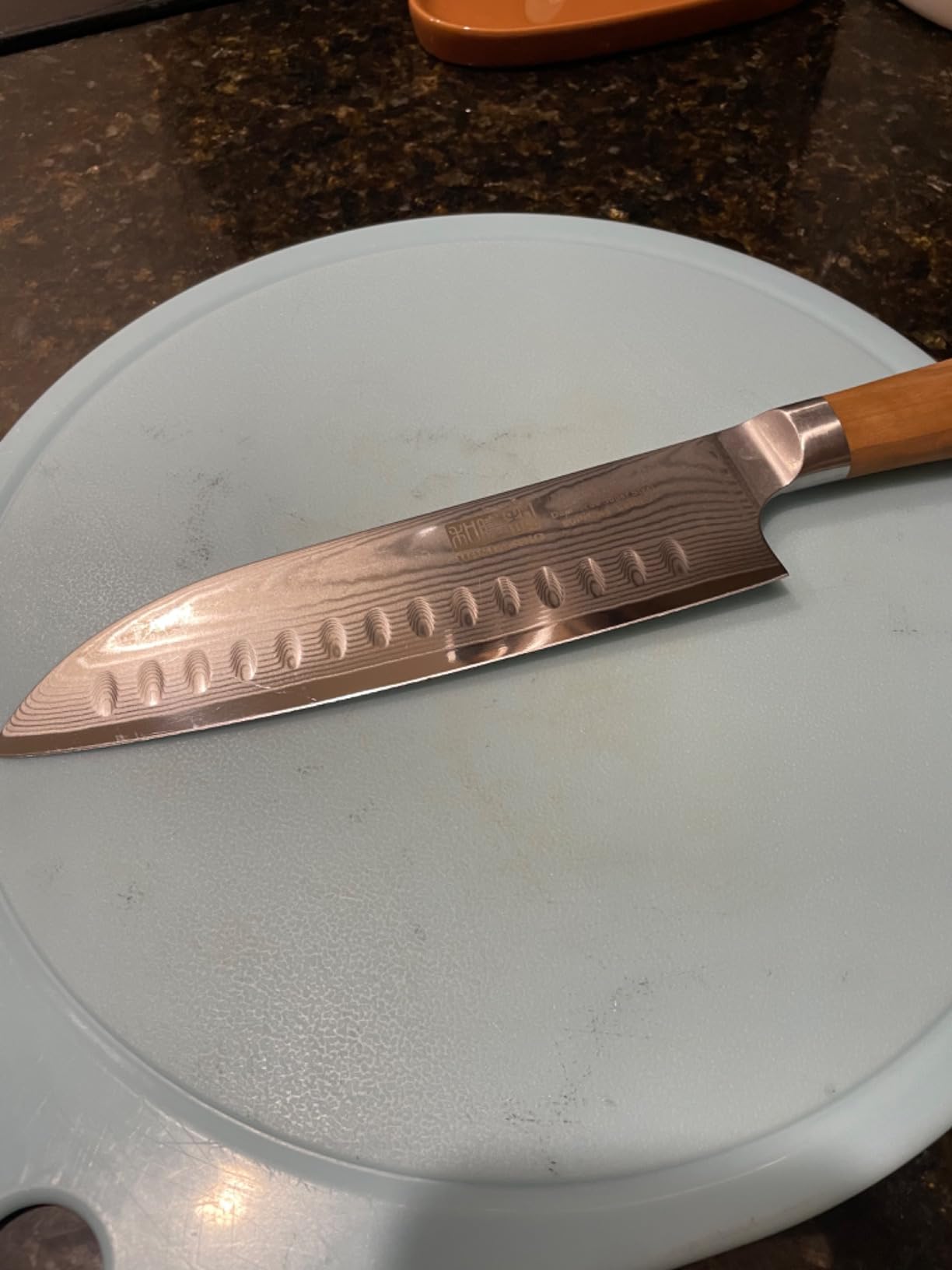 HOSHANHO Damascus Santoku Knife 7 Inch, Professional Japanese Damascus Super Steel Kitchen Knife, Sharp Cooking Knife with Durable Ergonomic Olive Wood Handle customer photo 1