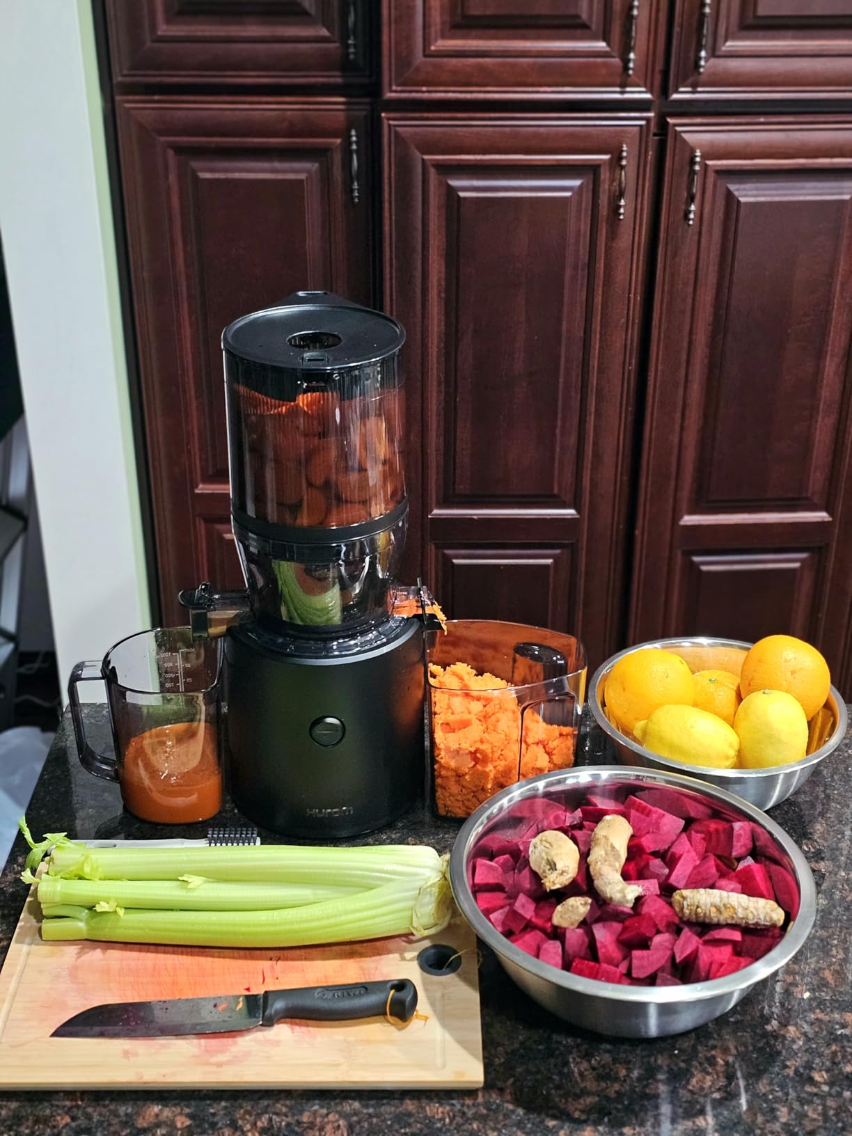 Hurom H320 Cold Press Juicer Machine, Easy to Clean Masticating Slow Juicer, Self-Feeding, Hands Free, Family Size, Quiet Motor (Kale/Dark Green) customer photo 1