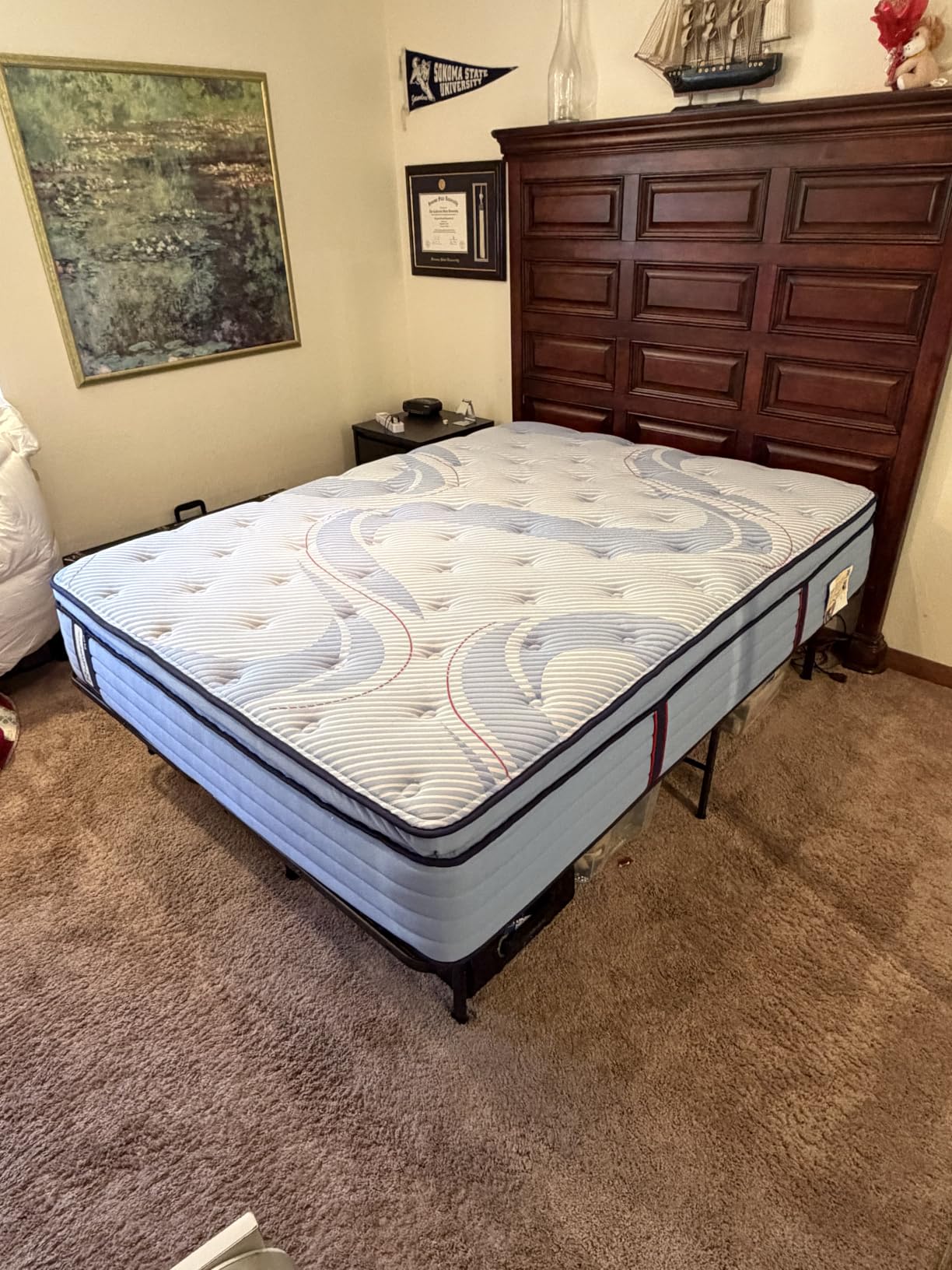 Zinus Rumi 14in Queen Metal Bed Frame, Quick Assembly SmartBase Mattress Foundation, Heavy Duty Sturdy Steel with No Box Spring Needed, Eco-Friendly Packaging, Black customer photo 1