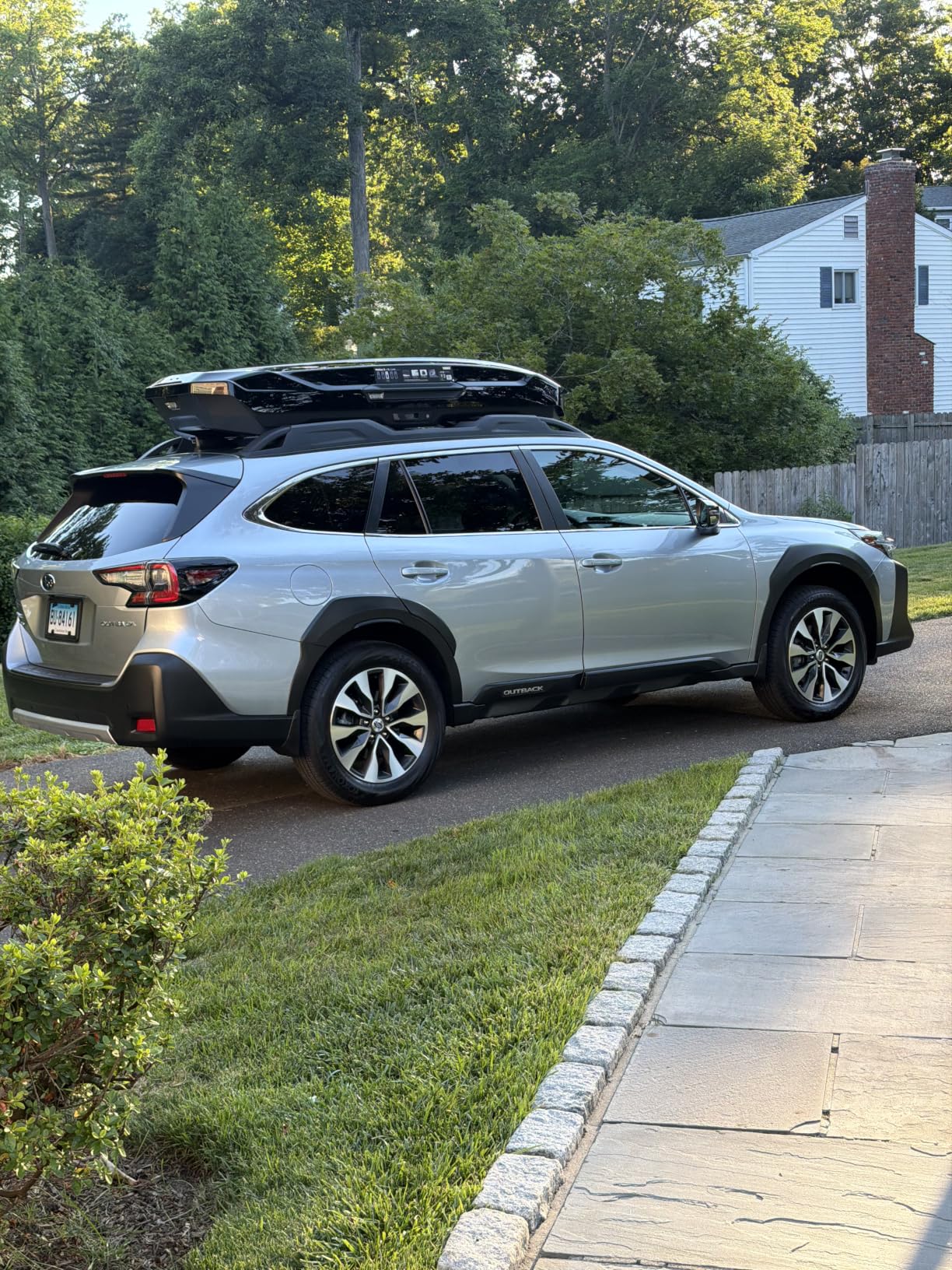 Thule Motion 3 Rooftop Box customer photo 1