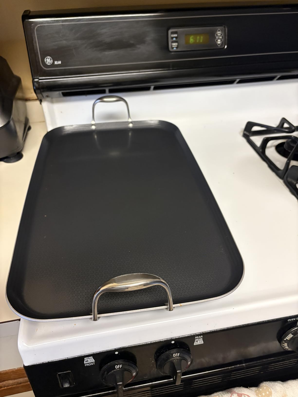 HexClad Double Burner Hybrid Nonstick Griddle Pan, BBQ, Dishwasher Safe | Stay-Cool Handles, Dishwasher and Oven Safe up to 900F, Compatible with All Cooktops customer photo 2