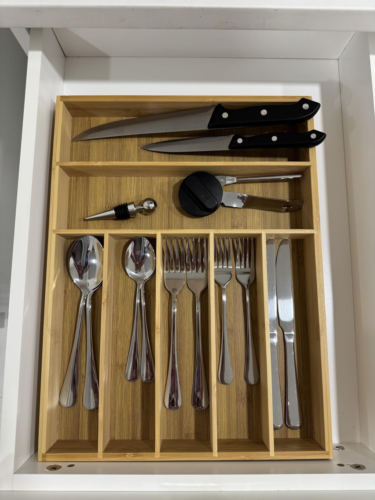 40 Pcs Gold Silverware Set Service for 8, Premium Stainless Steel Flatware Set, Cutlery Utensil Set, Durable Home Kitchen Eating Tableware Set, Include Fork Knife Spoon Set, Dishwasher Safe customer photo 1