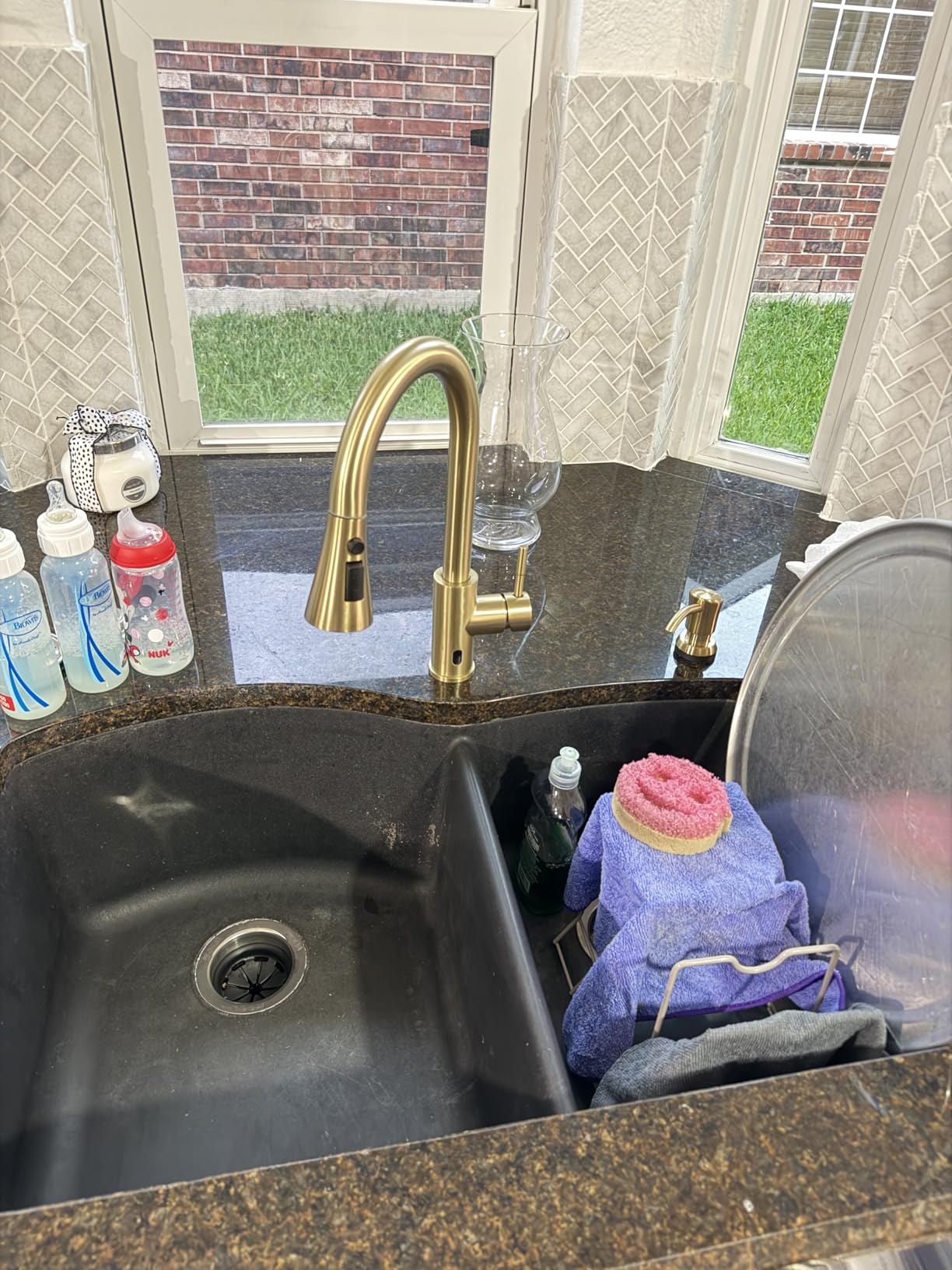 Touchless Kitchen Faucet with Pull-Down Sprayer, Kitchen Sink Faucet Brushed Nickel Faucets with Soap Dispensor, Single Handle Hands-Free Sensor Suitable for 1 to 4 Hole Sink, Stainless Steel customer photo 1