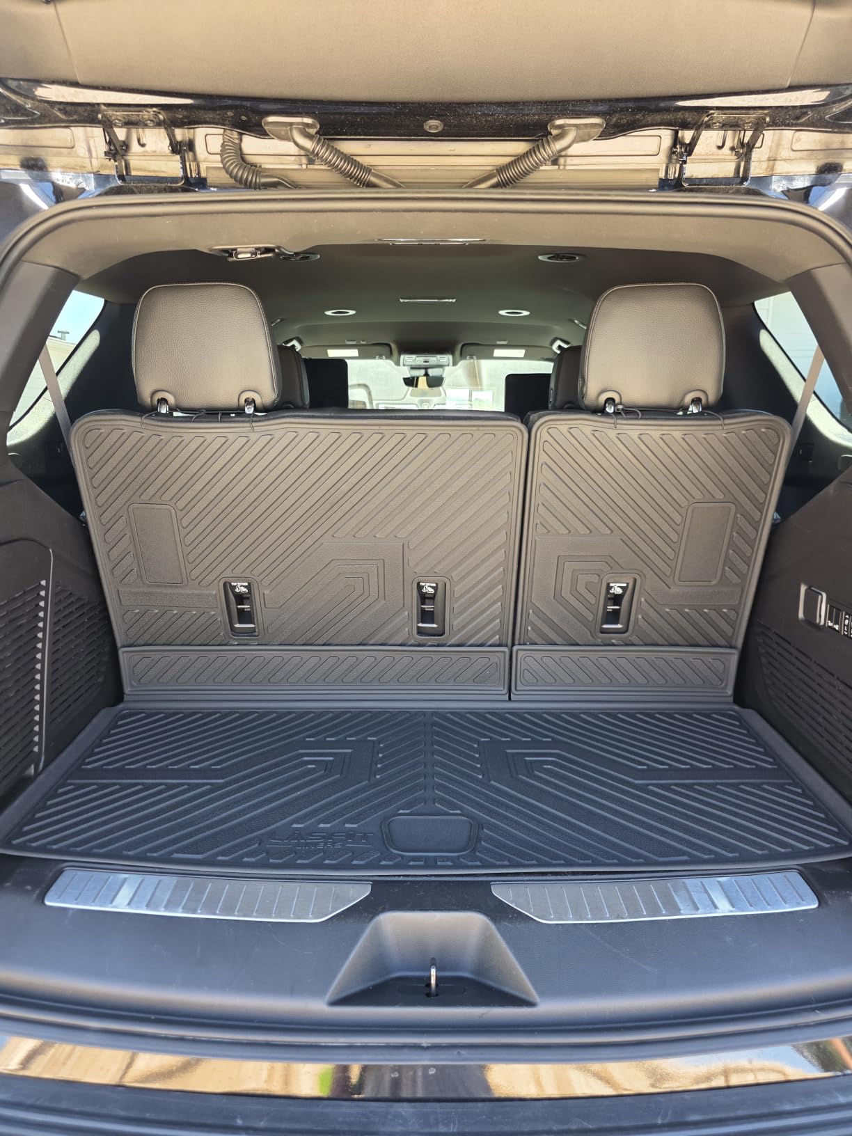 LASFIT Floor Mats & Cargo Liner with Backrest Mat for Chevrolet Chevy Equinox/GMC Terrain 2018-2024 (Not for Equinox EV 2024-2025), All Weather TPE Custom Fit Floor Mats Car Mats Full Set, Black customer photo 1