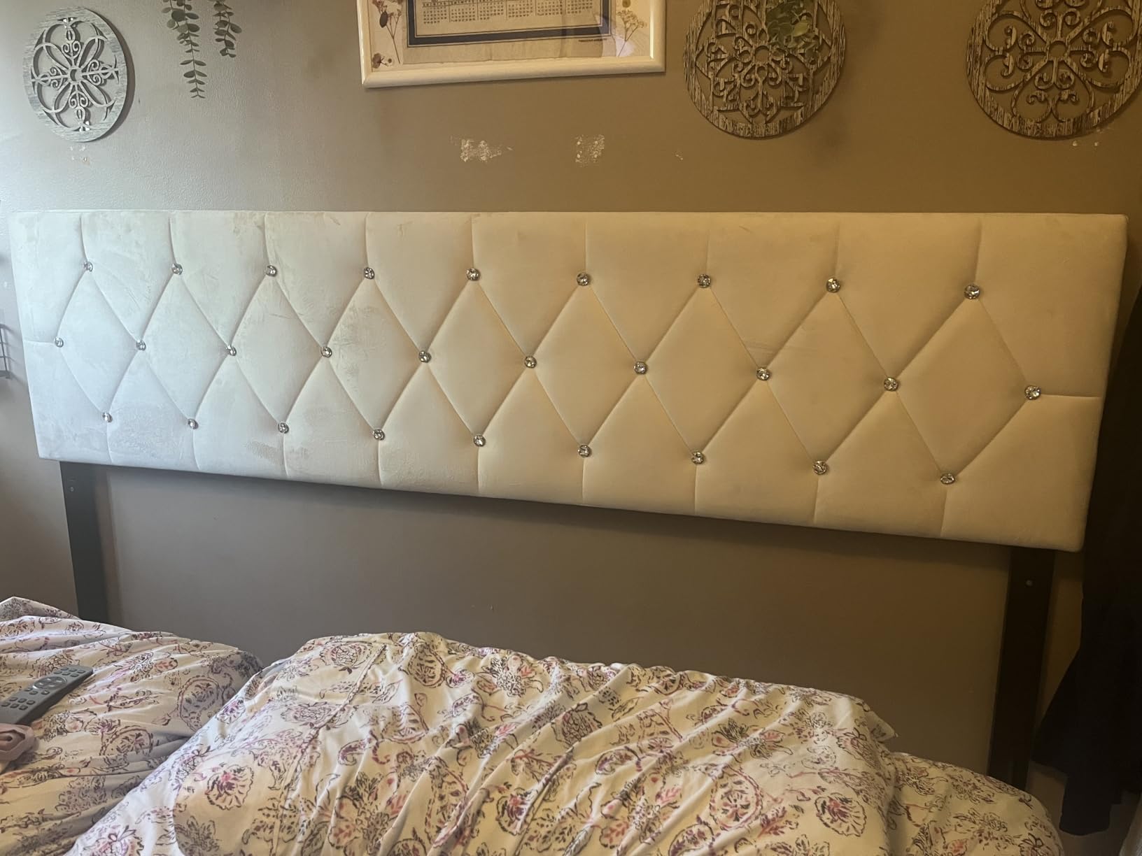 VECELO Tufted Upholstered Headboard Queen Size, with 6 Adjustable Height from 39.8