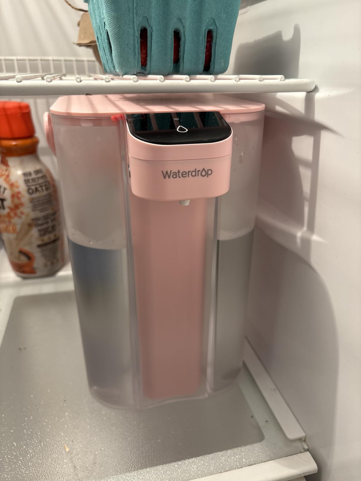 Waterdrop ED01W Electric Water Filter Pitcher, NSF/ANSI 42&53&401&372,White | 200-Gallon Long-Life, Reduce 99.6% of Lead and 45+ Impurities, 15-Cup, Rechargeable Instant Dispenser, Does not Lower TDS customer photo 1