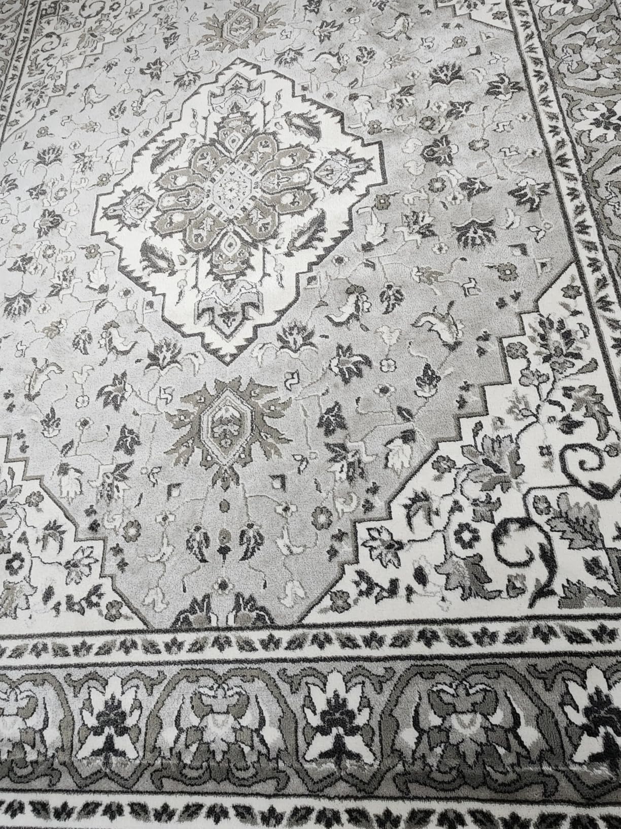 Superior Glendale 3 Piece Indoor Area Rug Set, Jute Back, Oriental Floral Medallion Decor for Hallway, Office, Kitchen, Bedroom, Living Room Floors, Plush Rugs, 2' x 3', 2' 7