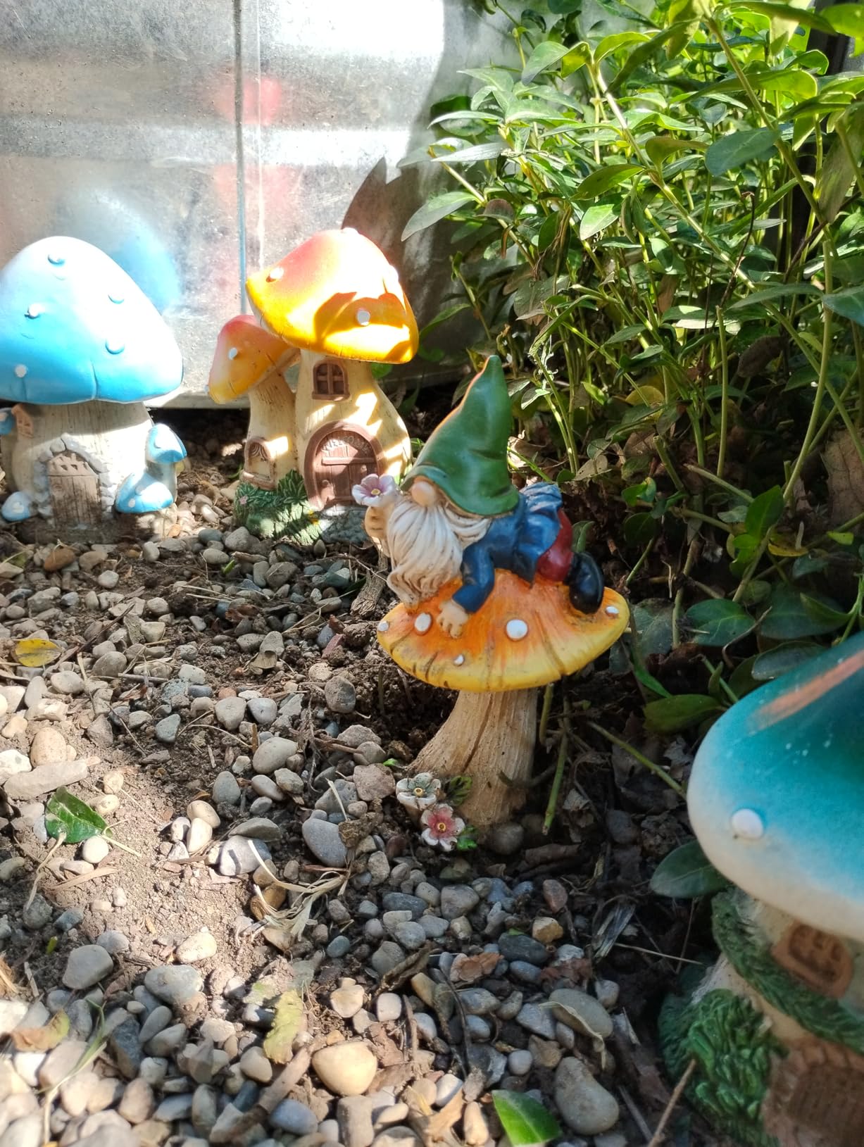 TERESA'S COLLECTIONS Garden Gnomes on Mushroom, Set of 2 Cute Resin Gnome Statues for Yard customer photo 2