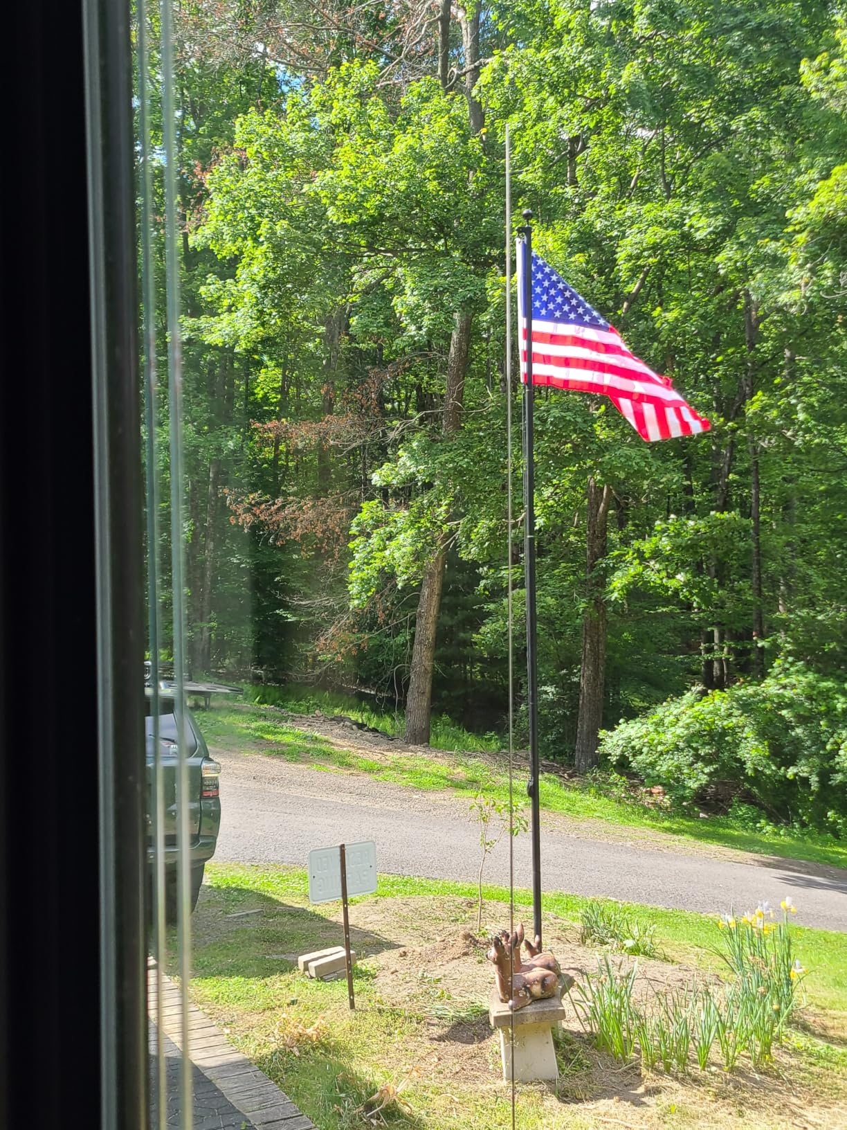 25FT Flag Pole Heavy Duty In-Ground Aluminum 13 Gauge Kit | 100MPH Wind Tested | With 3x5 Embroidered American Flag | House Yard & Commercial Installation | Durable | All-Weather | Gray customer photo 1