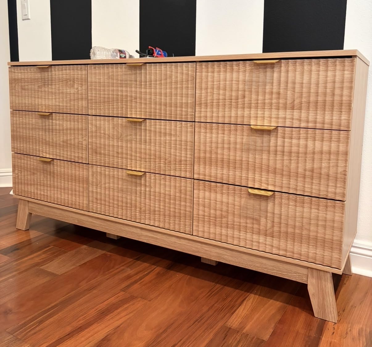 Fluted Dresser for Bedroom with 9 Drawers, 57 Wide Modern Chest of Drawers with Metal Handle, Wooden Dresser TV Stand, Natural Oak customer photo 2