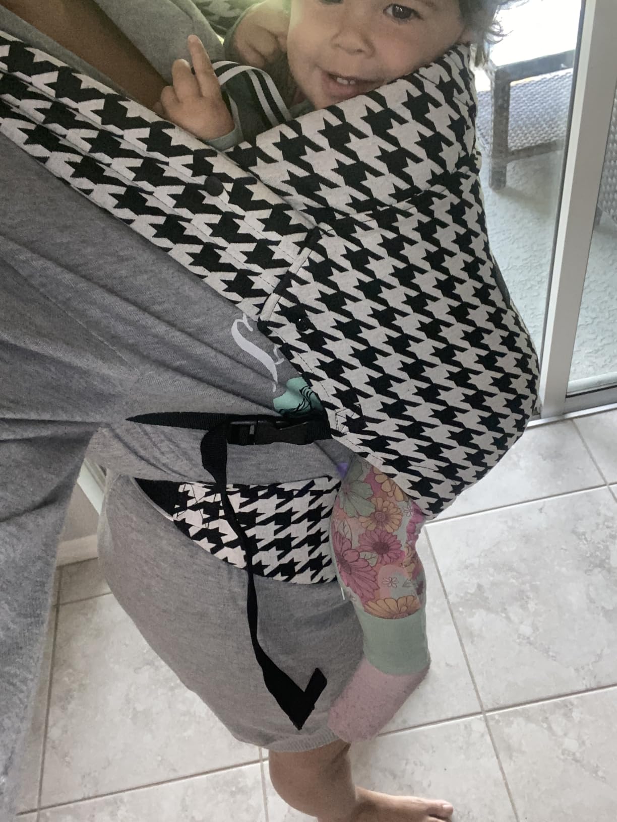 GROWNSY Baby Carrier Newborn to Toddler, Lightweight Ergonomic 7-44 lbs Newborn Carrier with Head Support, Easy to Wear Hands Free Infant Carrier for 0-36 Months, Houndstooth customer photo 1
