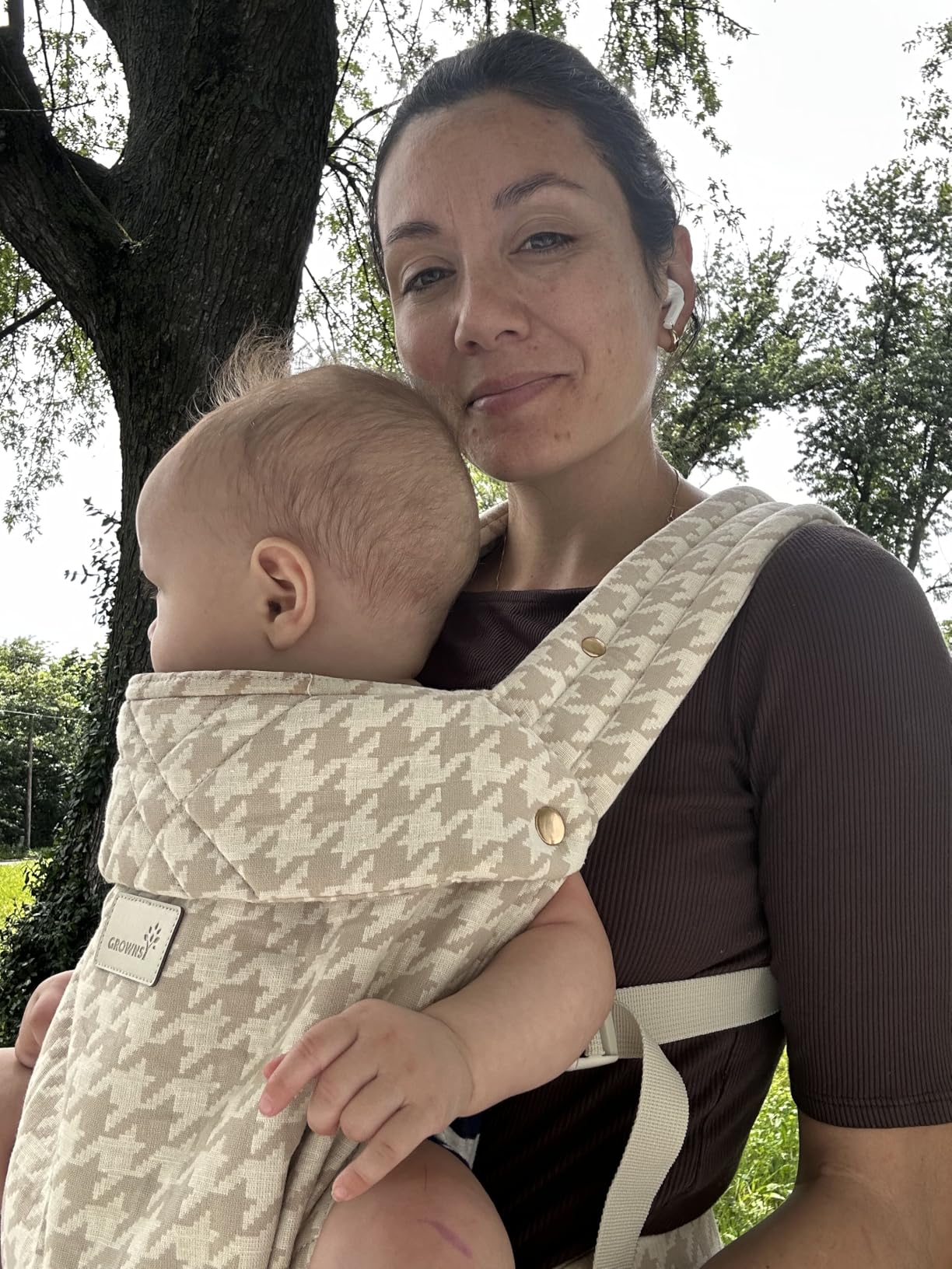 GROWNSY Baby Carrier Newborn to Toddler, Lightweight Ergonomic 7-44 lbs Newborn Carrier with Head Support, Easy to Wear Hands Free Infant Carrier for 0-36 Months, Houndstooth customer photo 2