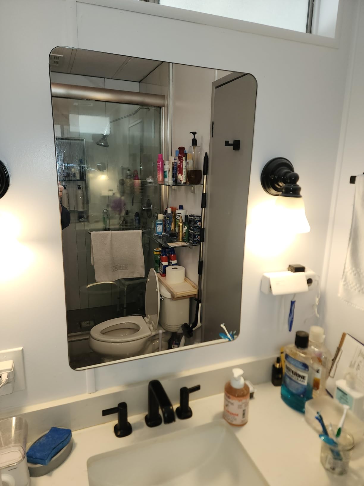 VEVOR Medicine Cabinet, 14 x 24 inches, Medicine Cabinet for Bathroom with Mirror, Aluminum Frame Bathroom Wall Cabinet, 2-Layer Adjustable Shelves, Recessed & Wall-Mounted Installation customer photo 2