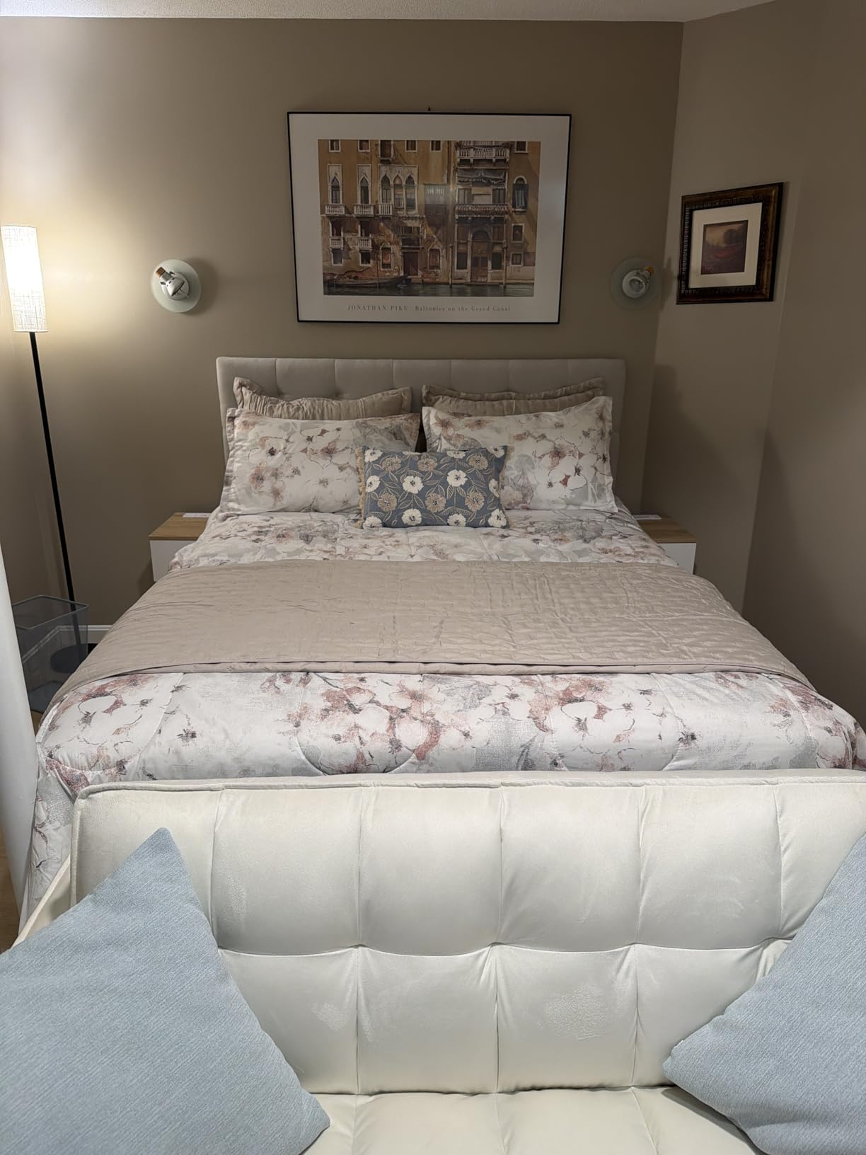 Linen Headboard Queen Size Only, Adjustable Height 37-51 in, Light Gray | Diamond Tufting Solid Wood Queen Headboards, Durable Metal Legs, Upholstered Queen Head Board for Bed Frame, Modern Fabric customer photo 1