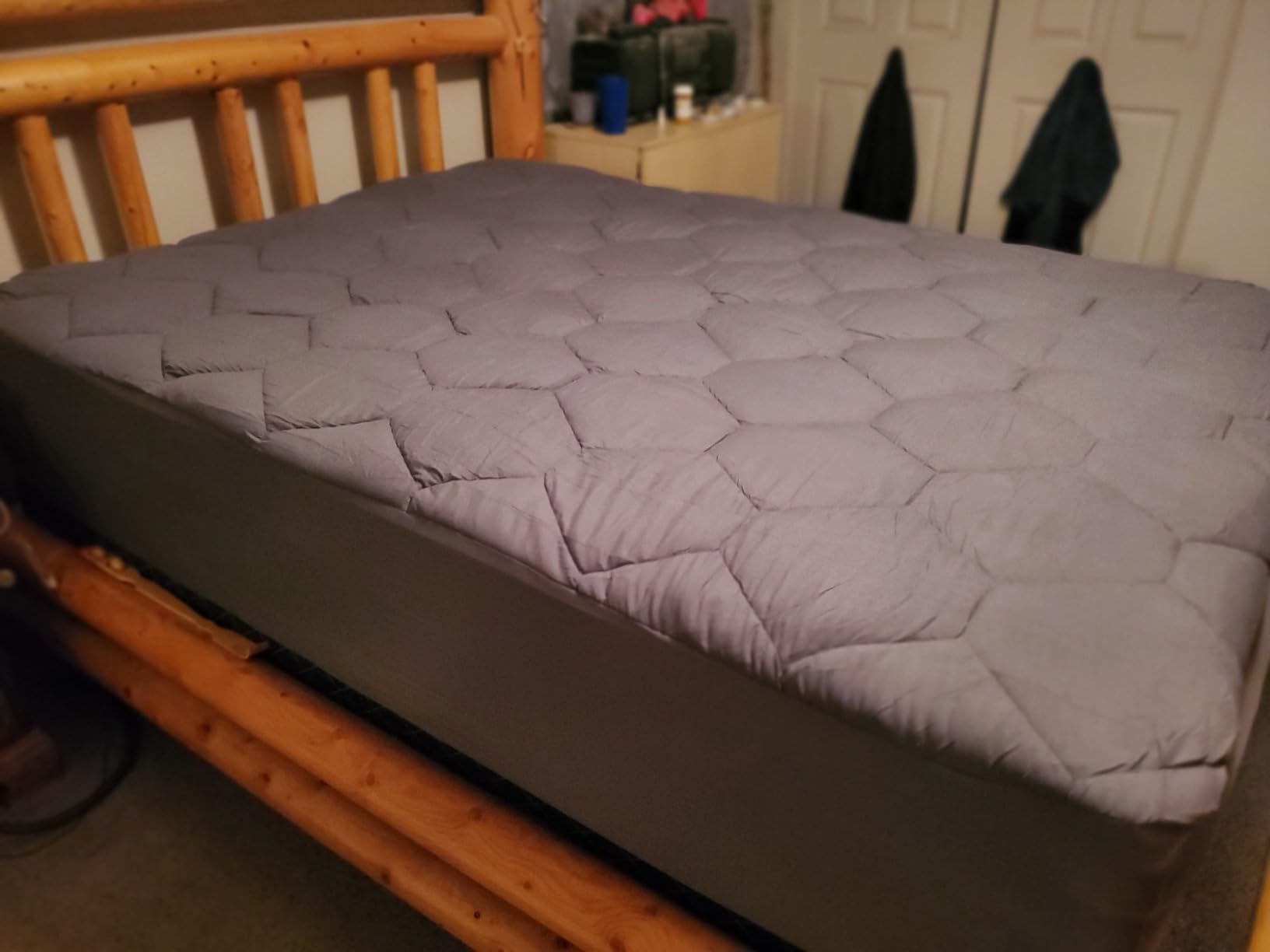 Favorland Mattress Topper Queen Size - Cooling Extra Thick Breathable Viscose Made from Bamboo customer photo 2
