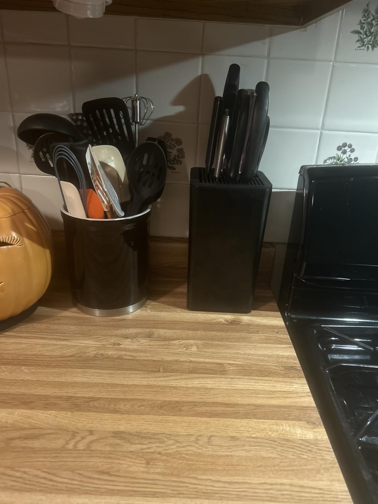 Lifewit Plastic Knife Block Holder without Knives for 15 Knives, Black | Universal Knife Block holds up to 15 knives, 1 scissors & sharpening rods, Kitchen Counter Organizer with Detachable Slots customer photo 2