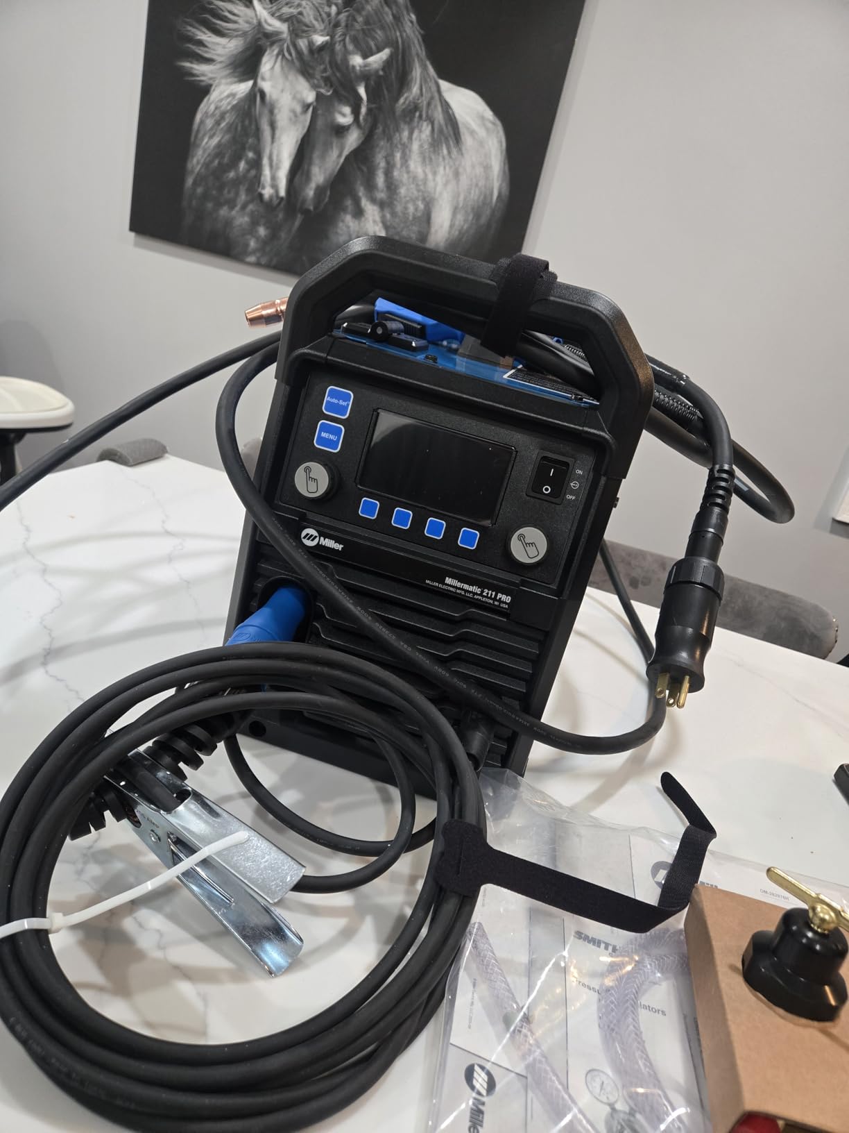 Millermatic 211 PRO MIG Welder Machine - Dual-Voltage Welder with Dyna-Pulse MIG, Auto-Set & Program Mode - Aluminum, Mild & Stainless Steel Wire Feed Gas Welder customer photo 2