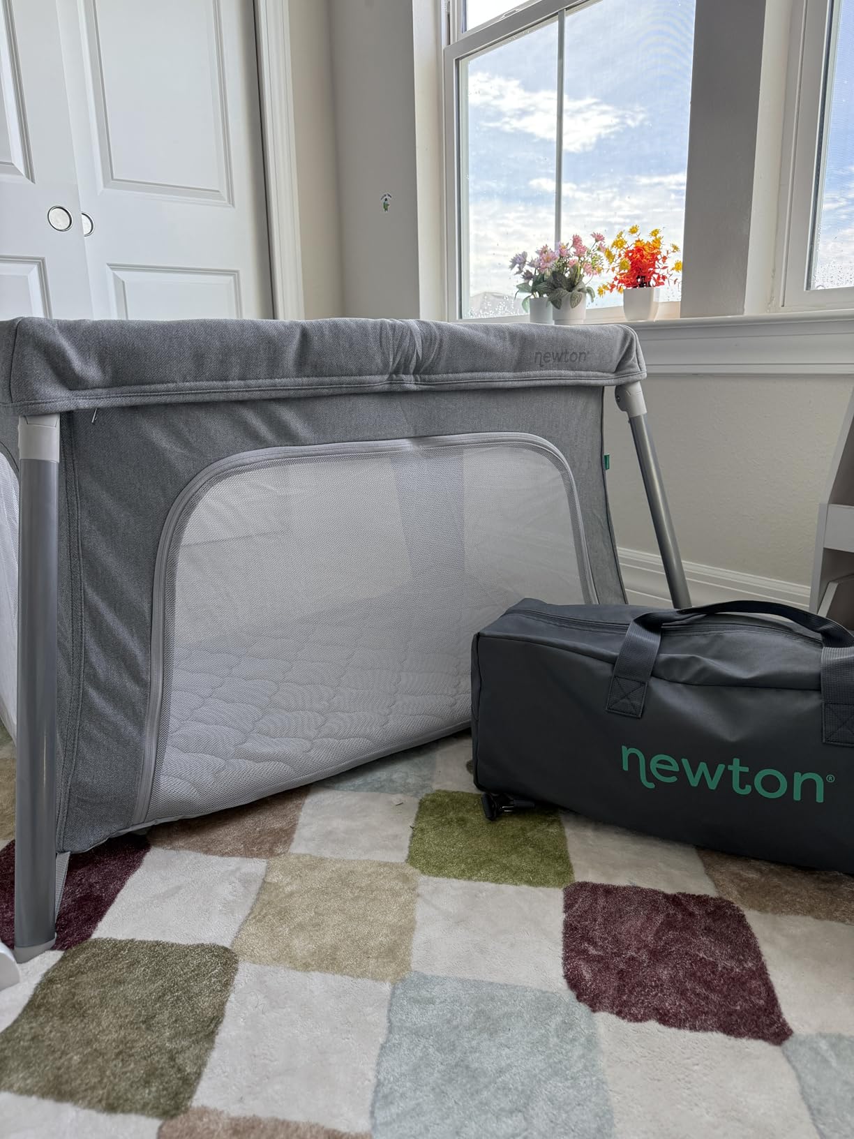 Newton Baby Compact Travel Crib & Play Yard, Carry-On Size - Sand customer photo 2