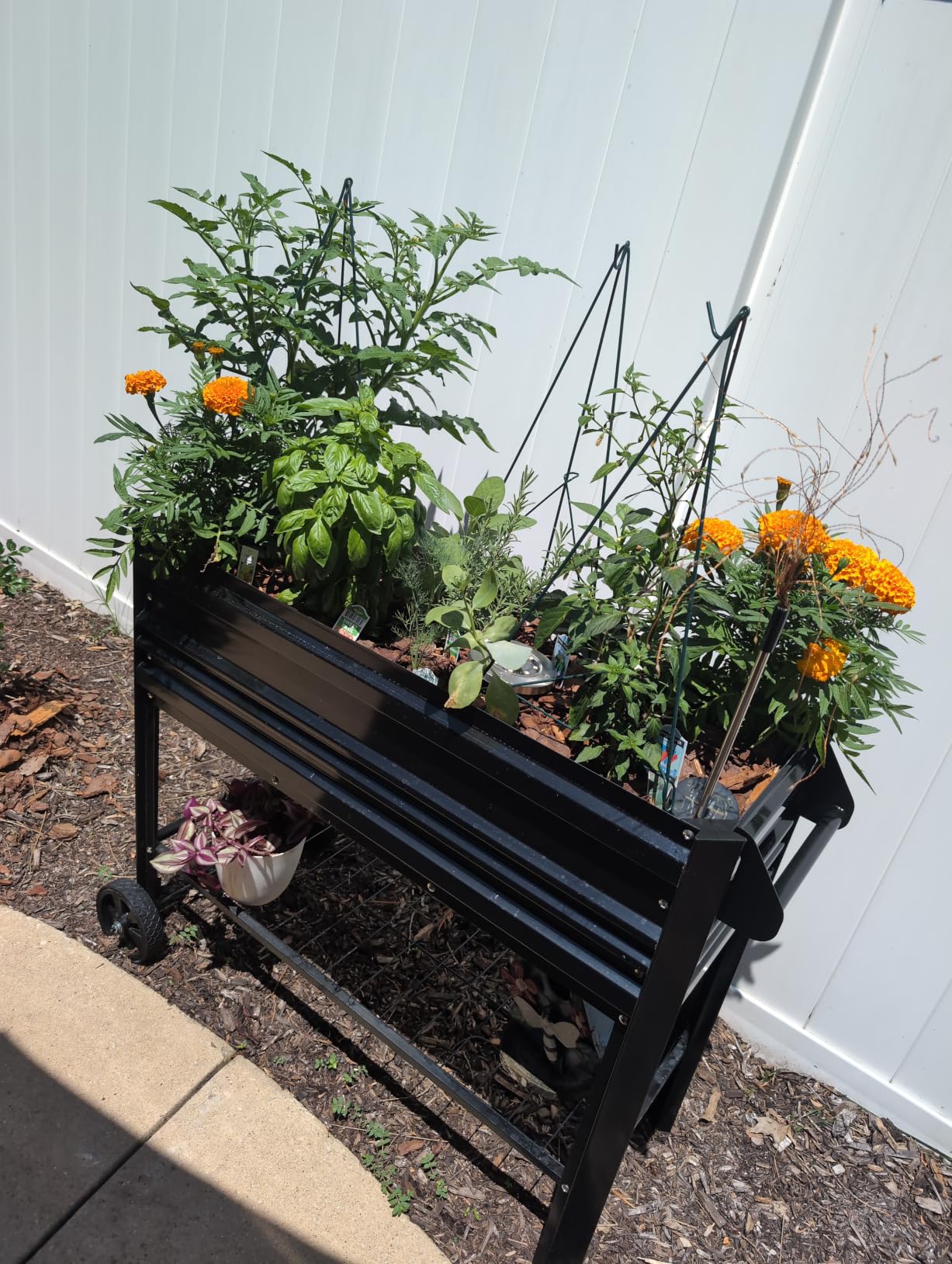 WORKPRO Galvanized Raised Garden Bed with Legs & Wheels, 37x14.6x31.6in, 400LB Capacity Elevated Planter Box for Garden, Backyard, Patio & Deck, Black customer photo 2