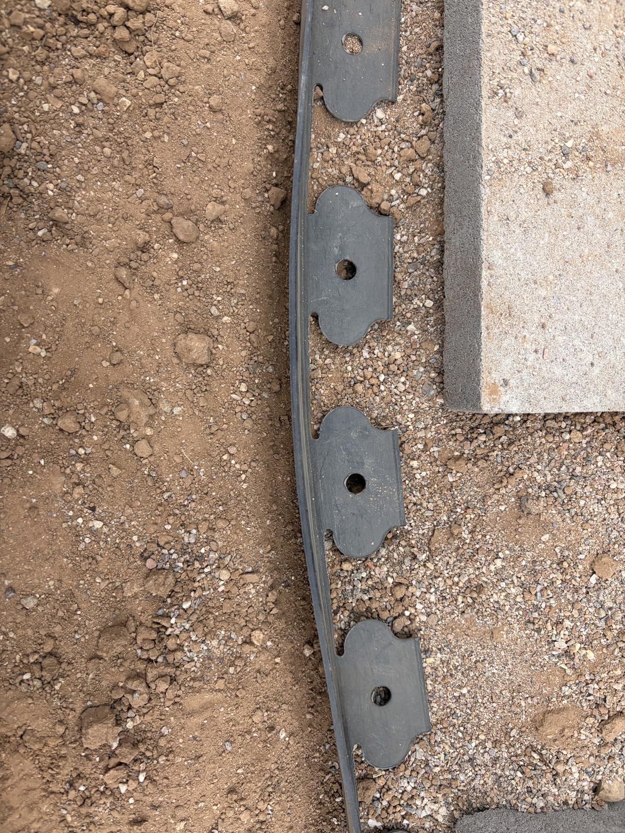 Landscape Edging, Garden Edging Border No Dig 2