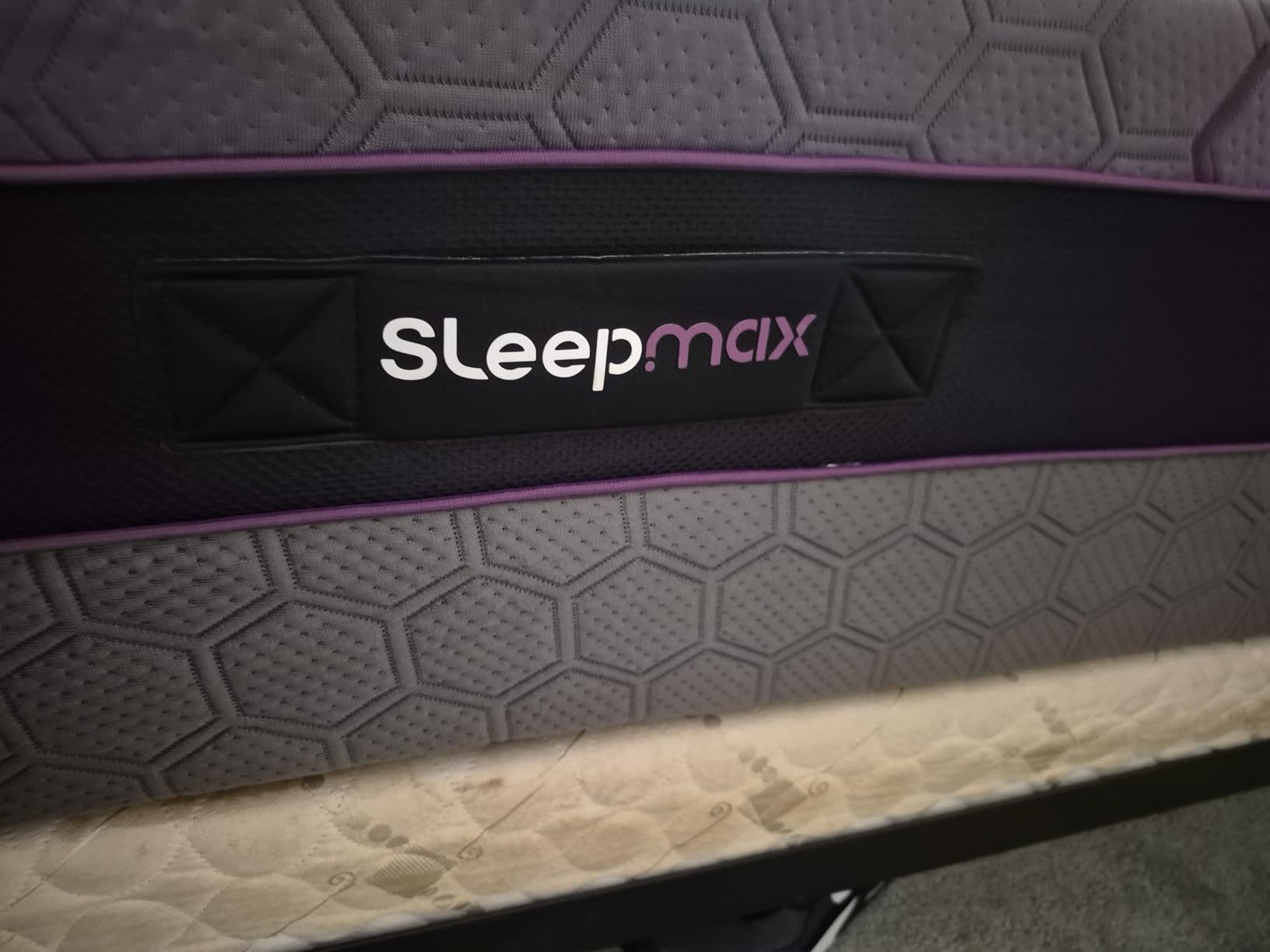 Sleepmax Ergonomic Queen Mattress 14 Inch Plush - Cooling Hybrid Mattress Pressure Relief & Spine Alignment - Deep Sleep Bed in a Box for All Shapes - 365-Night Trial, Forever Warranty, Made in USA customer photo 2