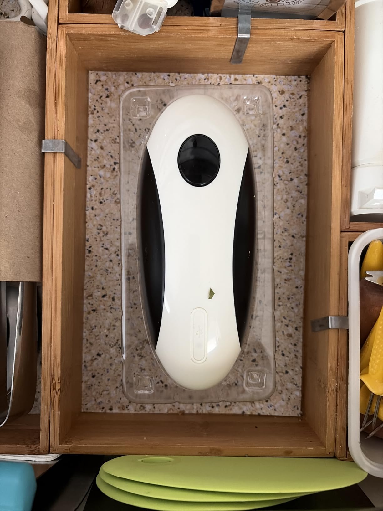 Zoomsnail Electric Can Opener, Automatic Rechargeable Can Openers with One-Touch Smooth Edge & Magnetic Lid - Hands-Free Easy-Grip Opener for Seniors with Arthritis and Most Cans customer photo 1