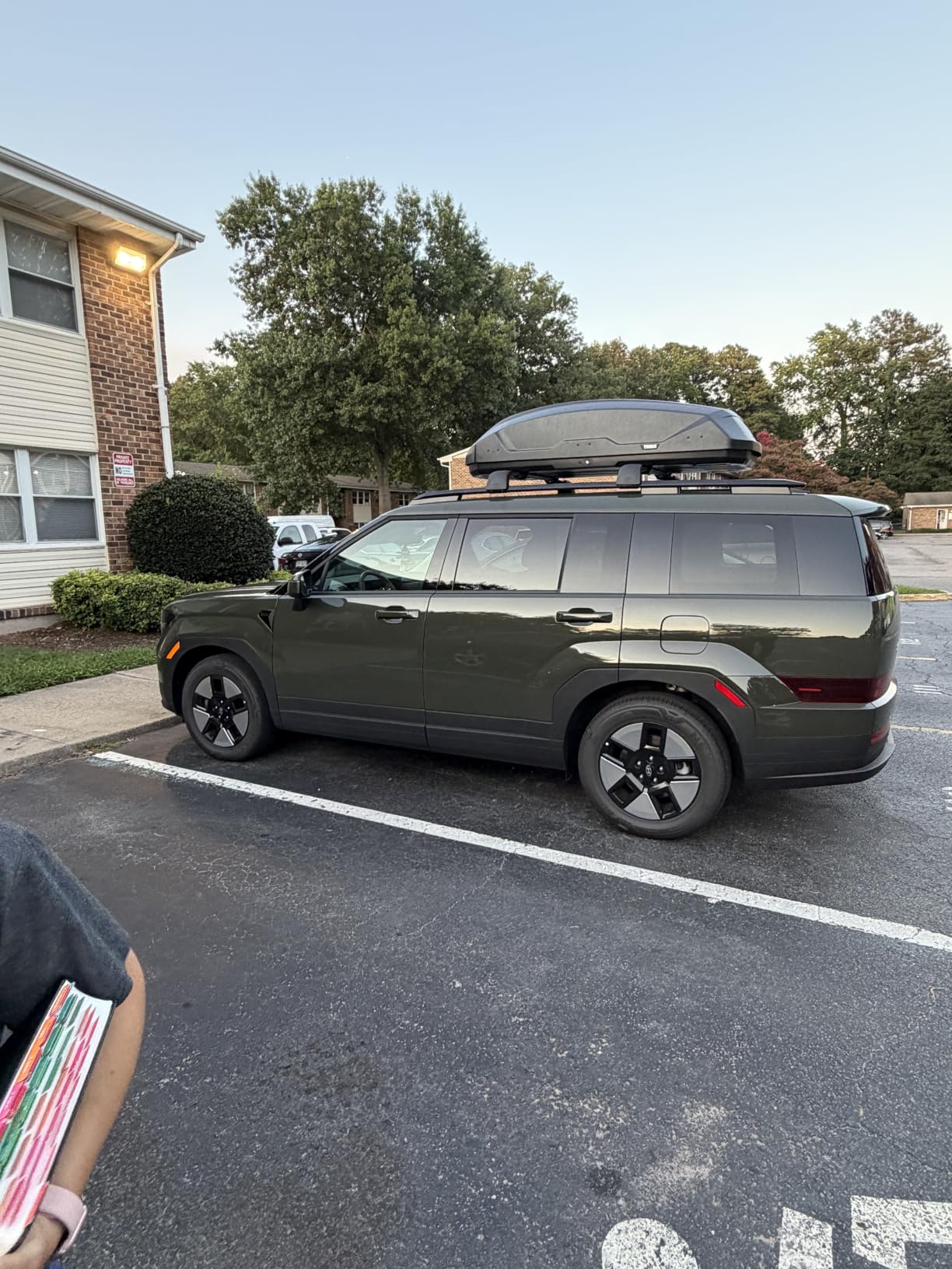 Thule Pulse 2 Aerodynamic roof Mounted Box, Size L, 16 cu ft, Dual-Sided Opening with Locks, Tool-Free Install, for SUVs, Trucks, Cars, EVs customer photo 2