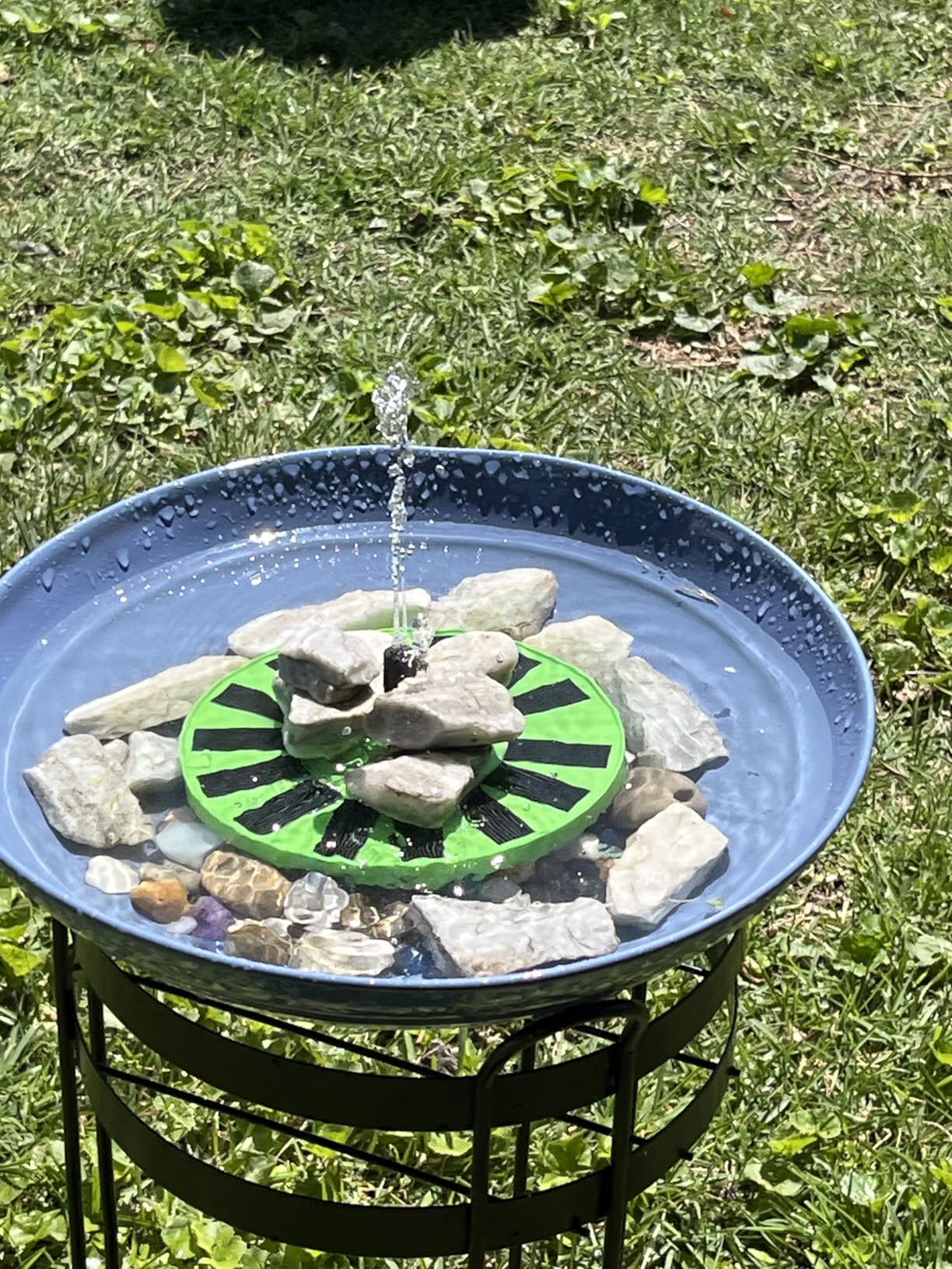 2.5W Solar Bird Bath Fountains- Upgraded Solar Pond Fountain with 6 Nozzles,Solar Fountain for Bird Bath, Pond, Garden Decor (Black) customer photo 2