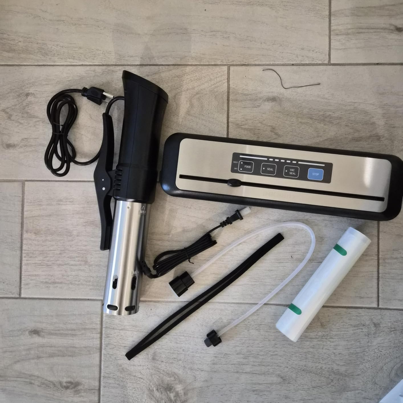 INKBIRD 2.4G WIFI Sous Vide Cooker Bundle with Vacuum Sealer Machine, 1000W Sous-Vide Kits customer photo 1