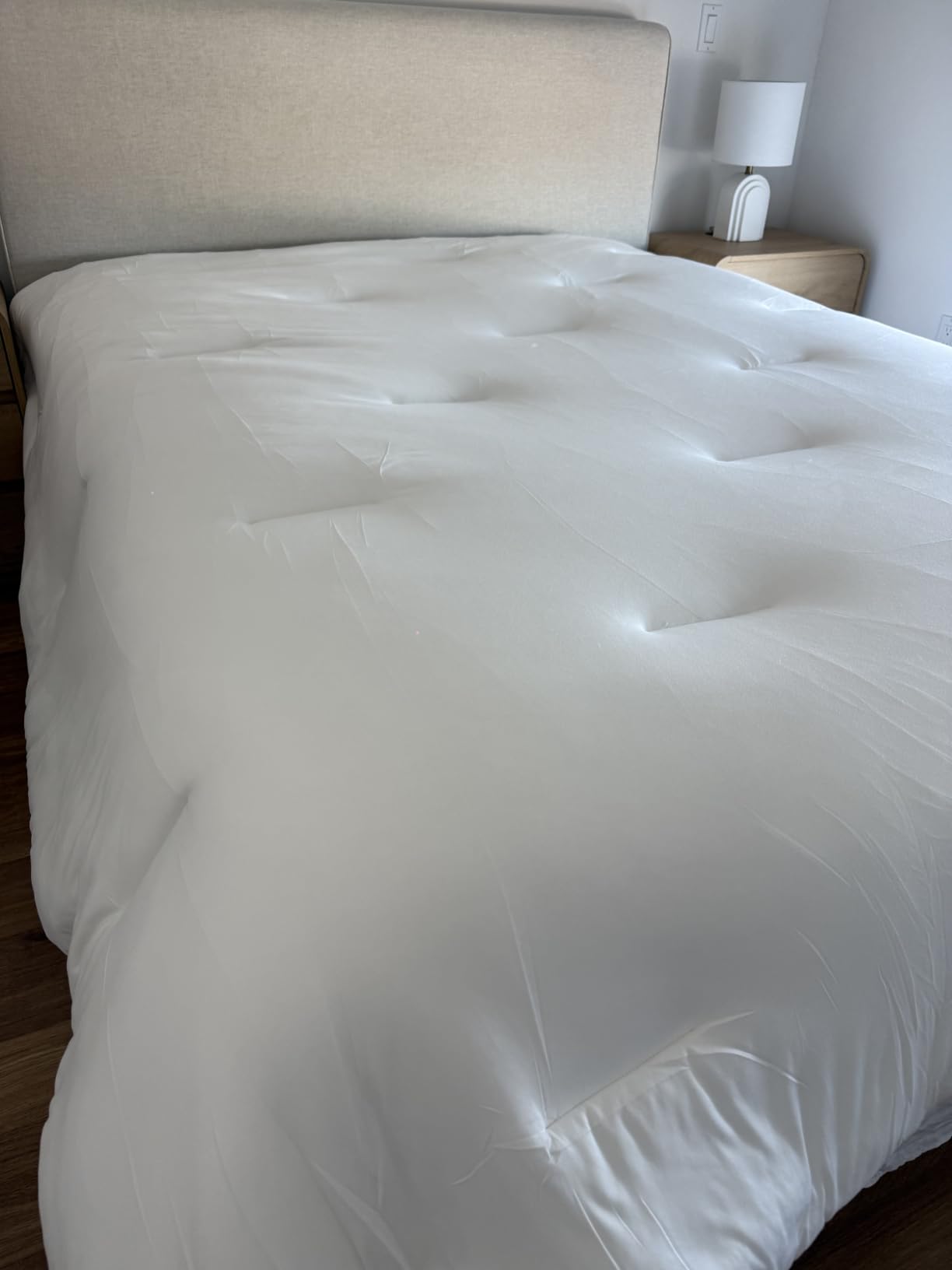 Mellow Marshmellow Comforter Full/Queen, All-Season Temperature-Balancing | Extra Fluffy Double-Stuffed Down Alternative Duvet Insert, OEKO-TEX Class I Fabric and Box-Stitch, Machine Washable customer photo 2