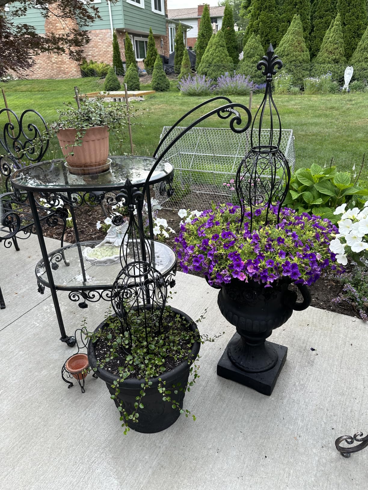 2-Pack Metal Garden Obelisk Trellis, 28