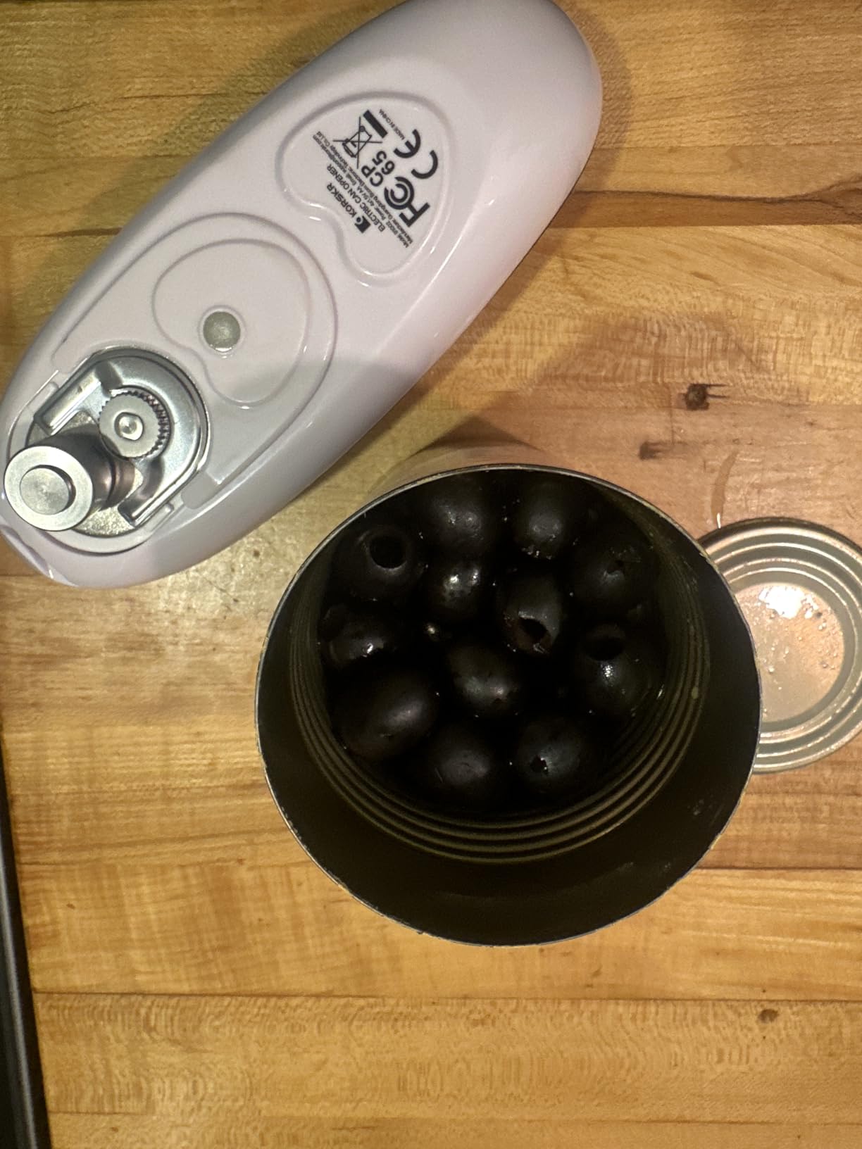 Electric Can Opener, Automatic Can Opener, Suitable for Any Size Cans | Battery Powered, Hands Free, Smooth Edge, Can Opener for Seniors is an Ideal Kitchen Gadget for Women and Left Handed People customer photo 2