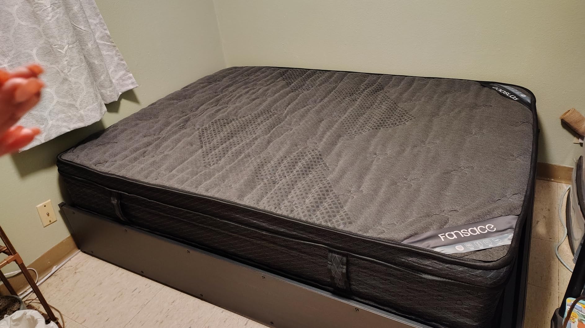 (High-End Upgraded) Luxury 12 Inch Queen Size Hybrid Mattress in a Box | with Gel Memory Foam & Pocket Springs, 7-Zone Support & Pressure Relief, Reinforced Edge Support, 365-Night Trial, Medium Firm customer photo 2
