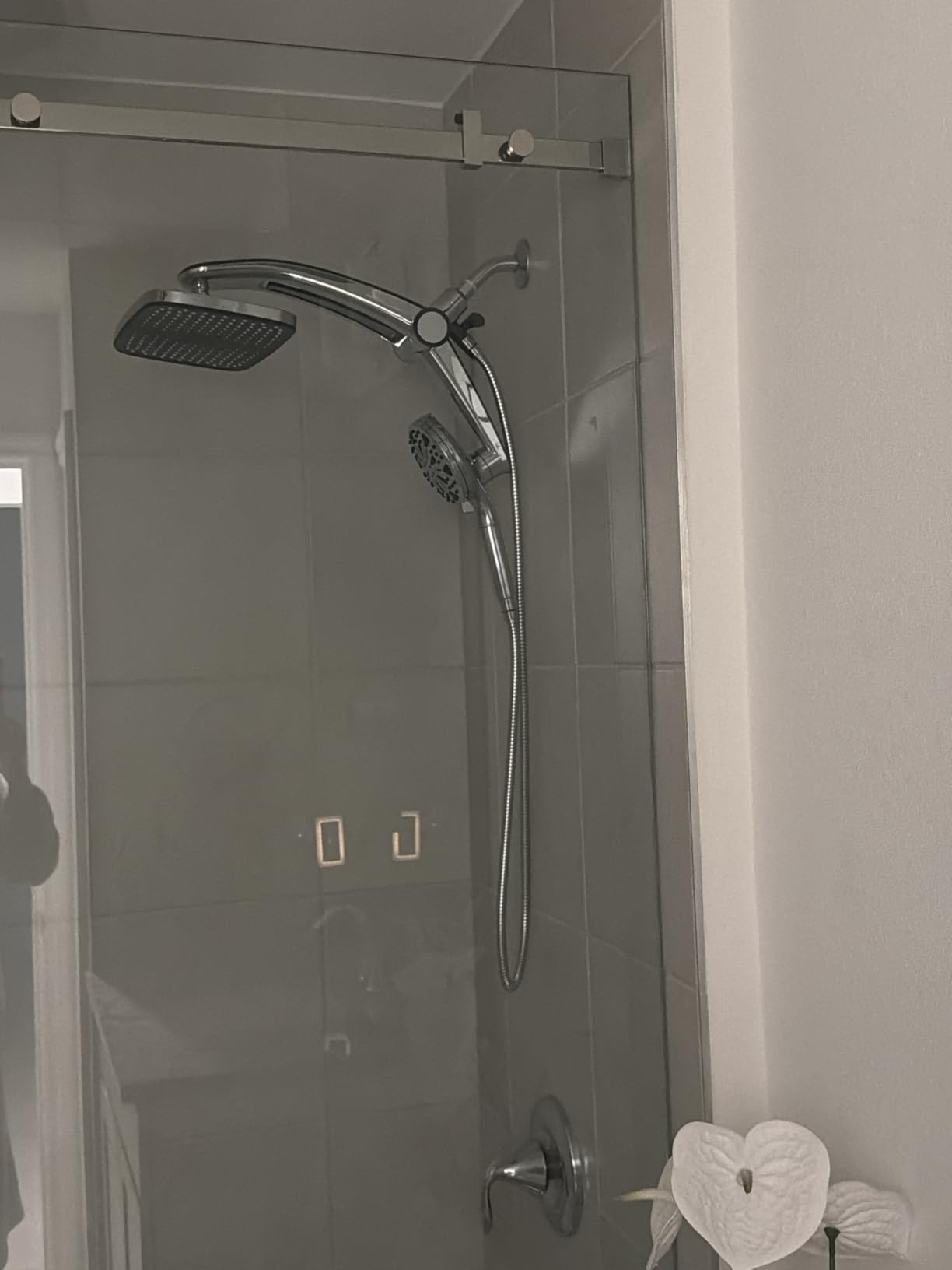 12-Inch High Pressure Rain Shower Head with Handheld Spray Combo, Magnetic | Dual shower heads; one-piece bracket adjusts height and angle; 9 settings: 8 sprays + 1 Power Jet for cleaning; easy install customer photo 1