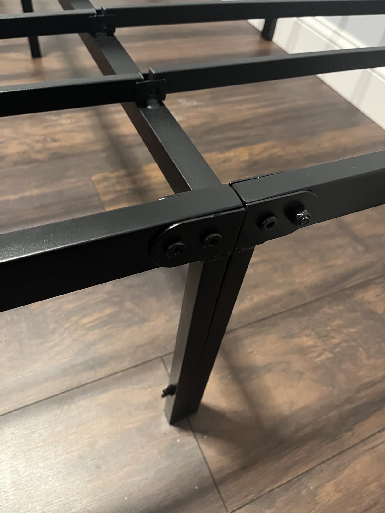 DUMOS Full Size Adjustable Bed Frame, Electric Base, Head & Foot Incline | Full Size Adjustable Bed Base With Wireless Remote, Zero Gravity, 750 LBS Weight Support, Built-in USB Ports, Easy Assembly customer photo 1