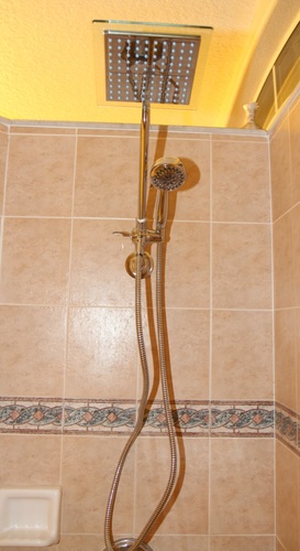 Delta Faucet 7-Spray Touch-Clean Hand Held Shower Head with Hose, Chrome 75700 customer photo 2