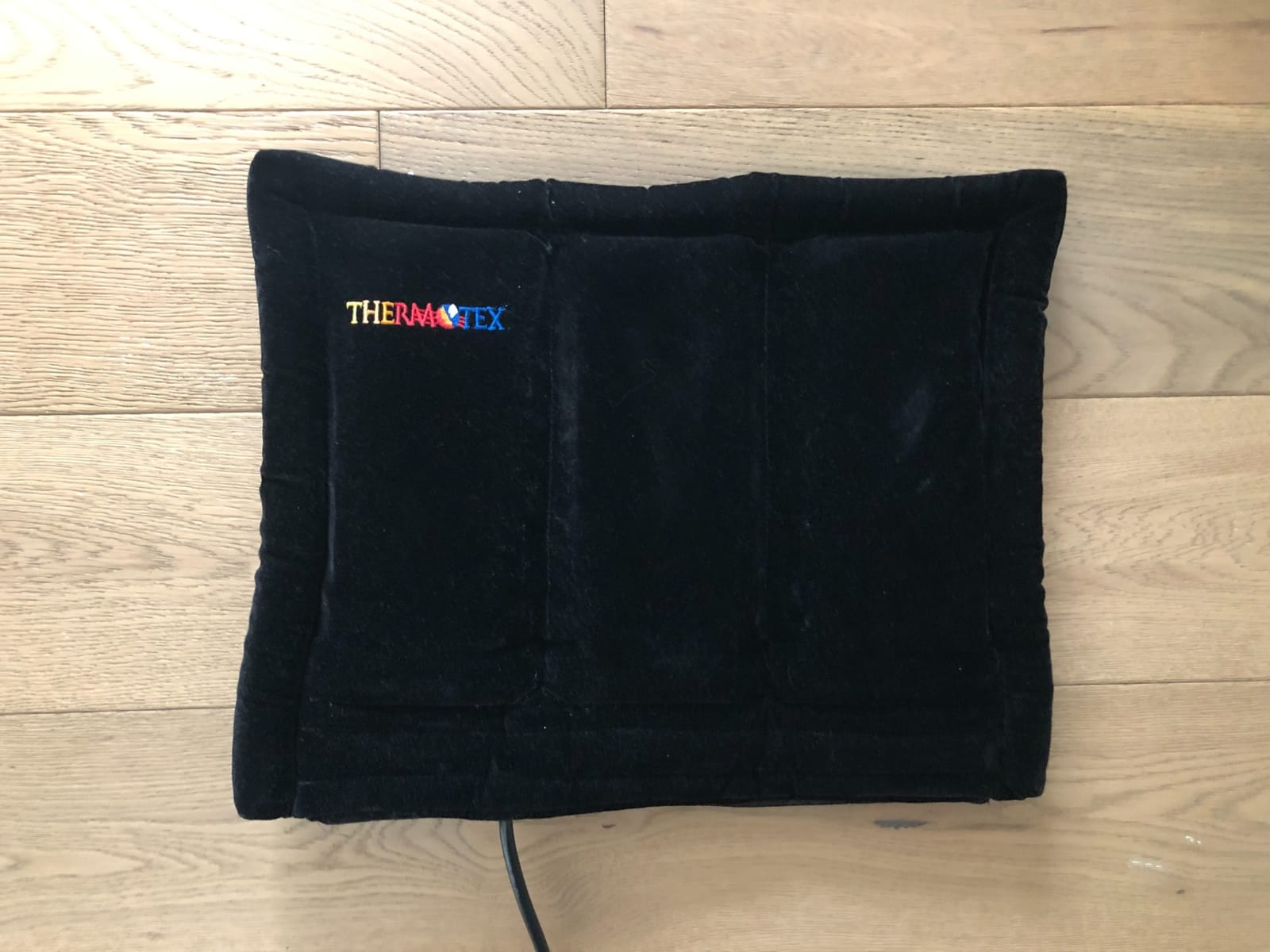 Thermotex Far Infrared Premium Heating Pad - Platinum - Pain Relief - Warms and Relaxes Muscles, FSA-HSA Eligible - Large Size for Back, Shoulder, Arms and Legs - 17 in. x 13 in. customer photo 2